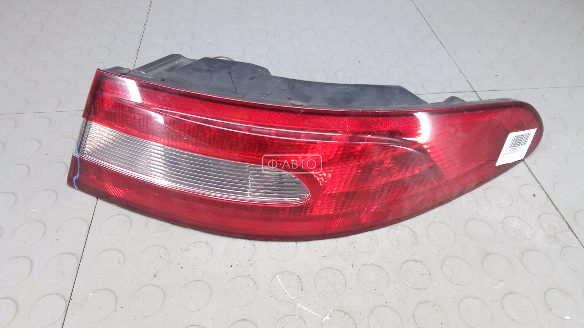 Фонарь задний правый