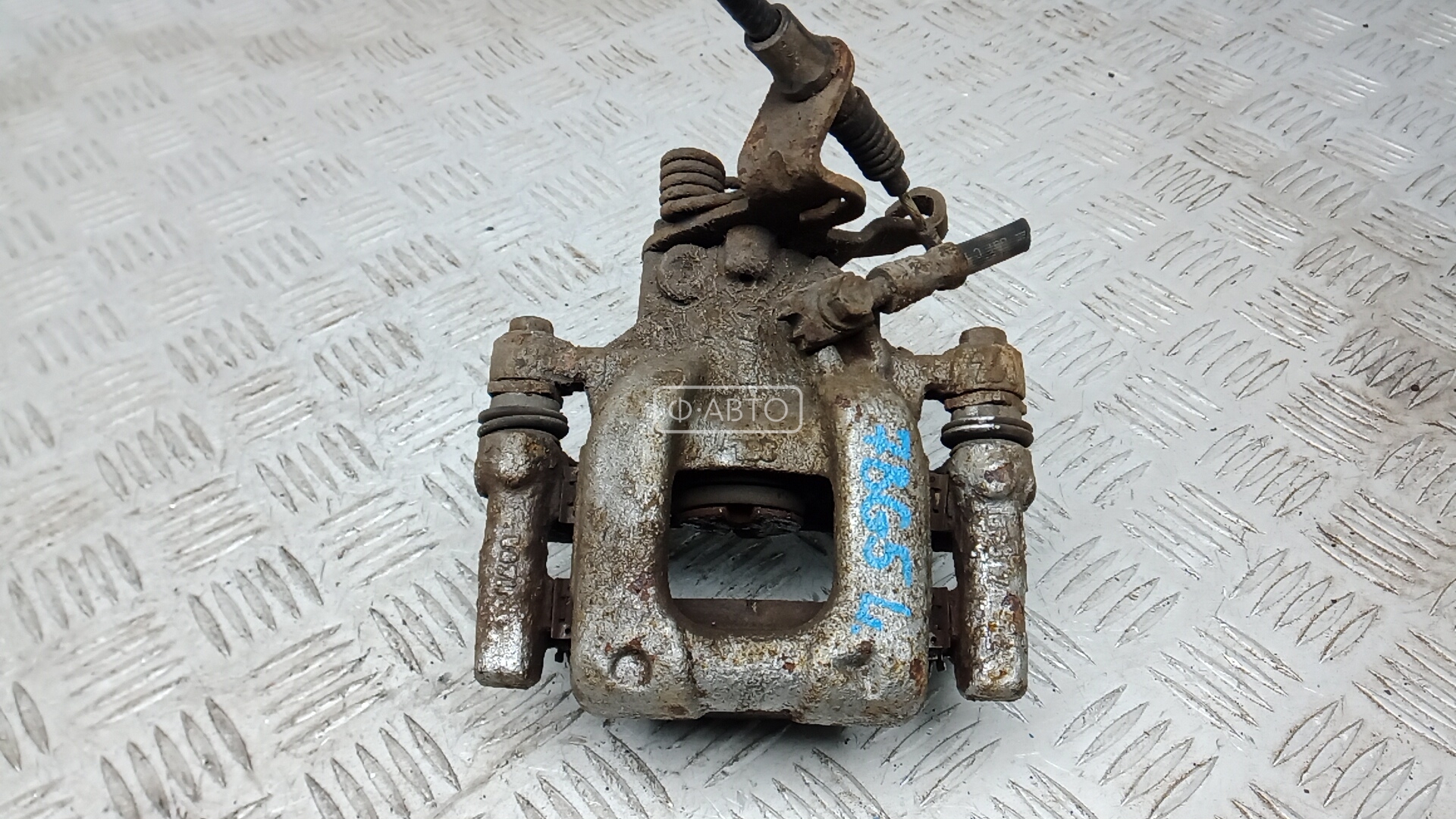 Суппорт тормозной задний левый