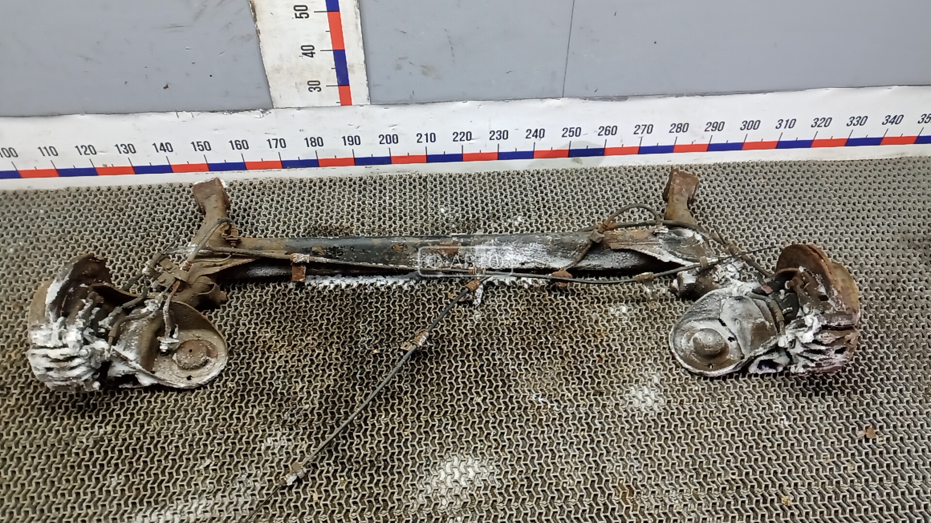 Балка задняя