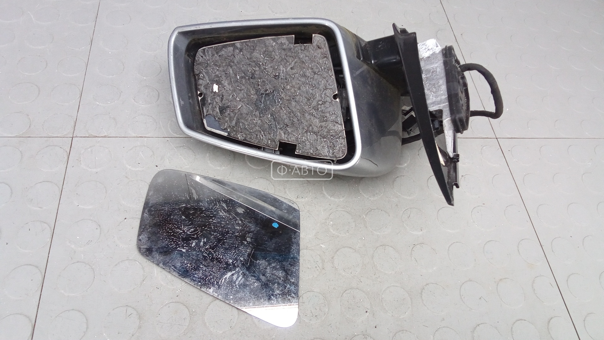 Зеркало наружное правое