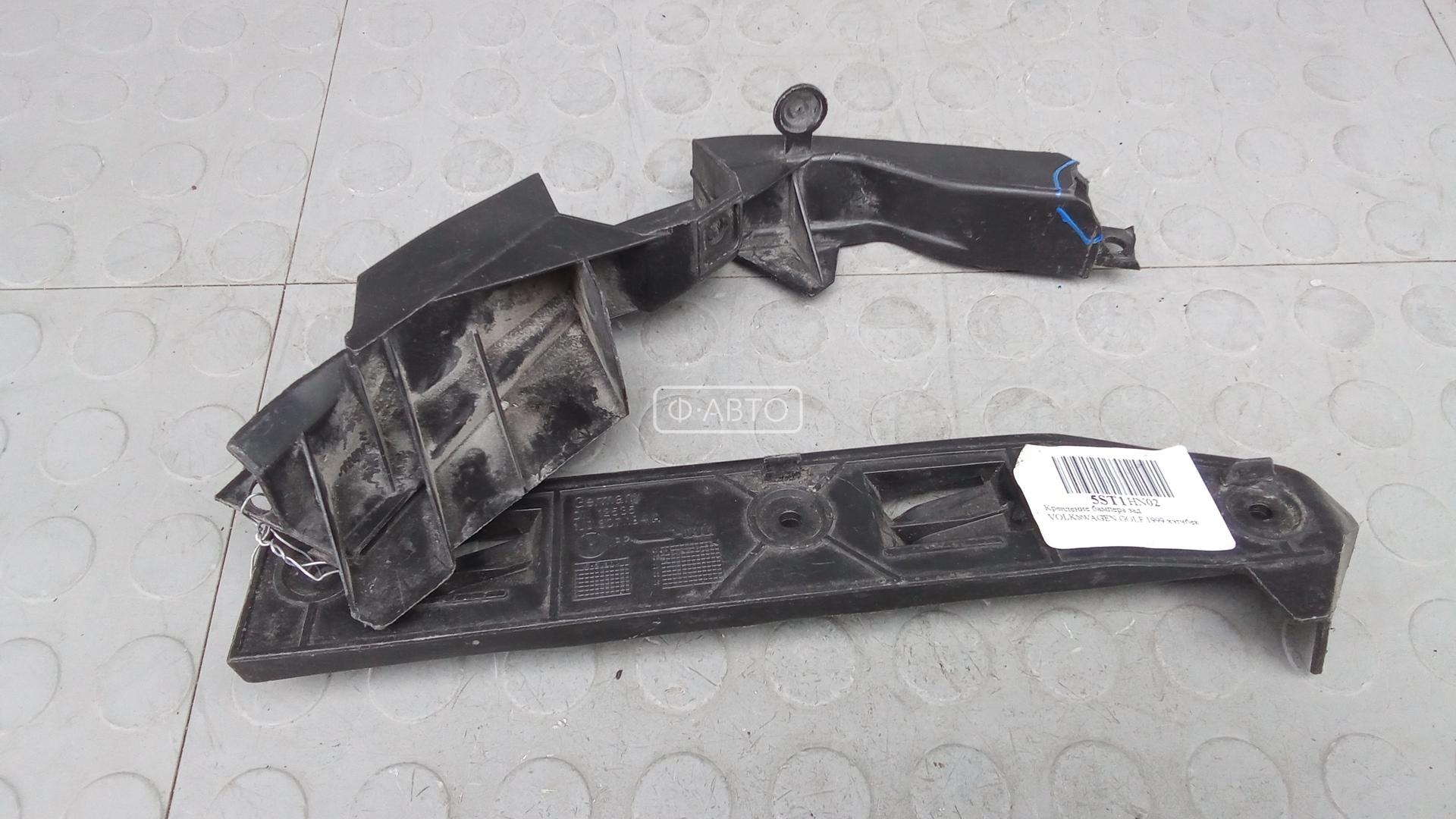 Крепление бампера заднее