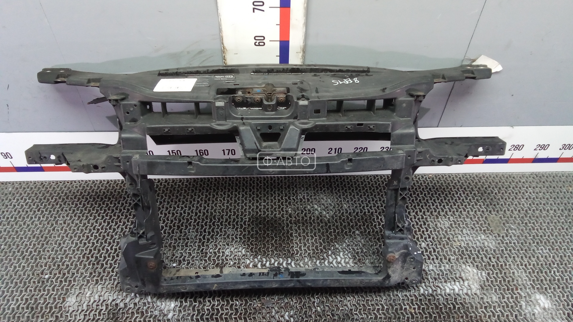 Передняя панель крепления облицовки (телевизор)