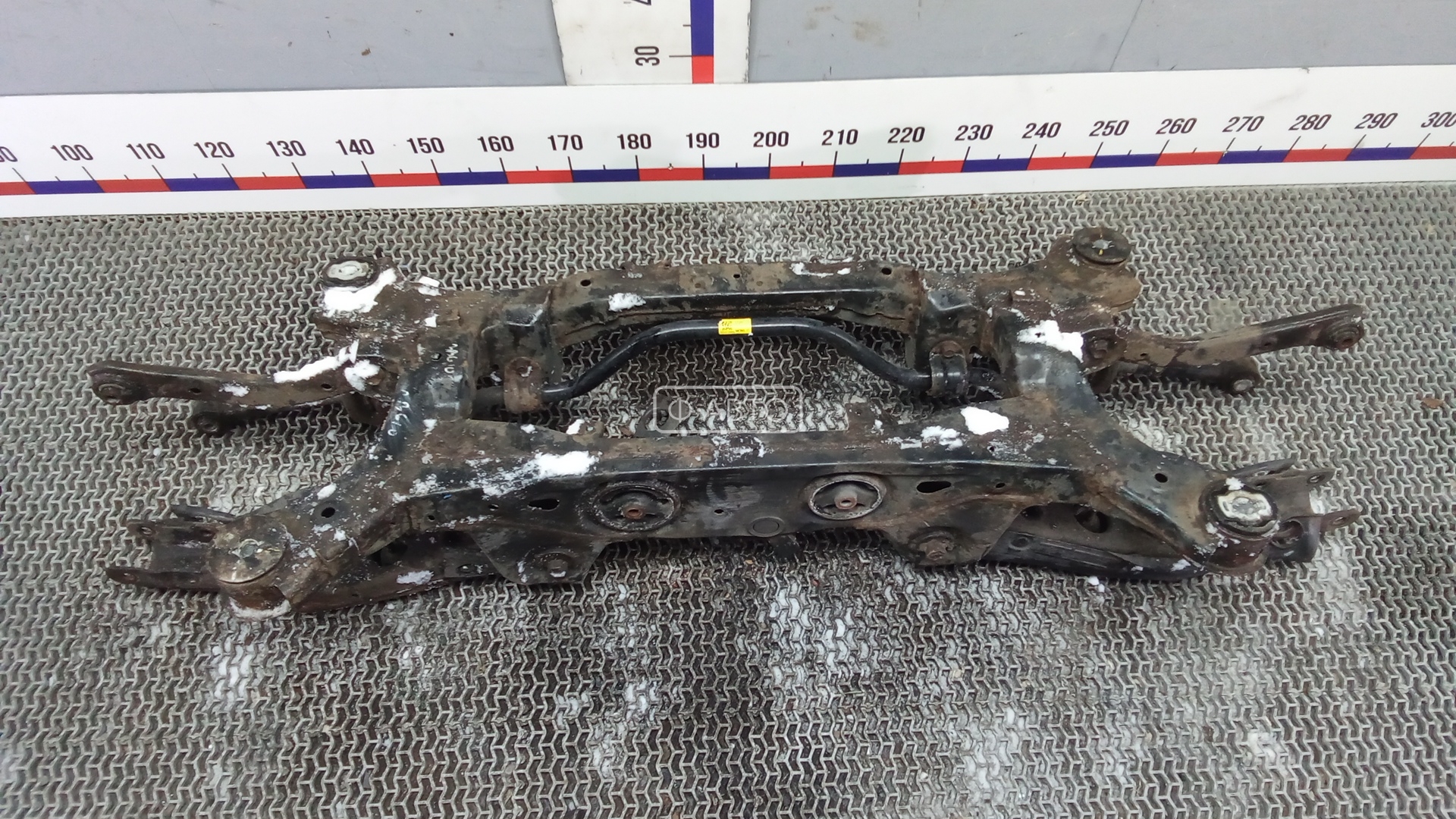 Балка задняя