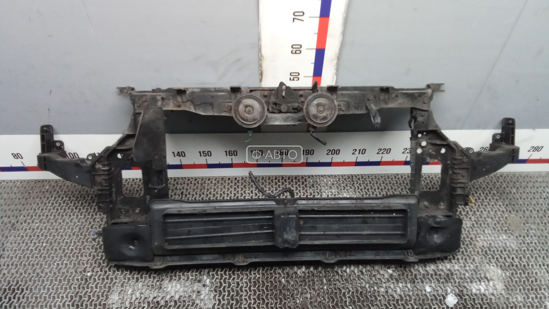 Передняя панель крепления облицовки (телевизор)