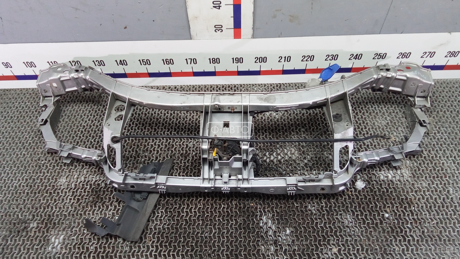 Передняя панель крепления облицовки (телевизор)