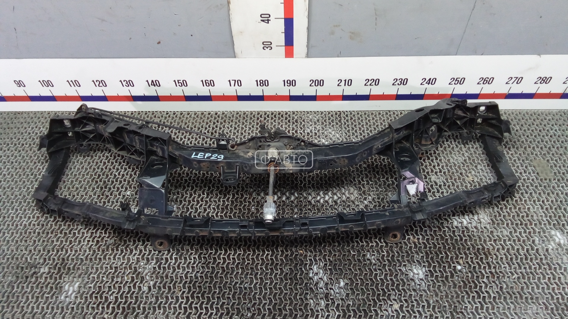 Передняя панель крепления облицовки (телевизор)