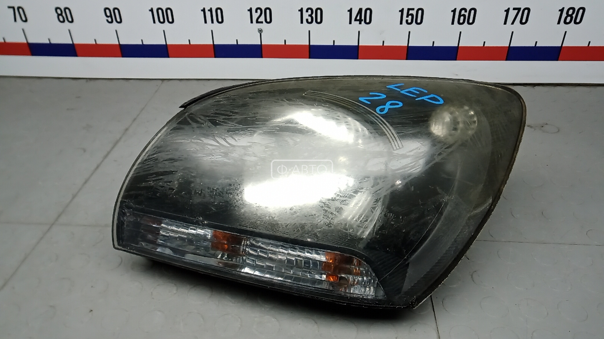 Фара левая