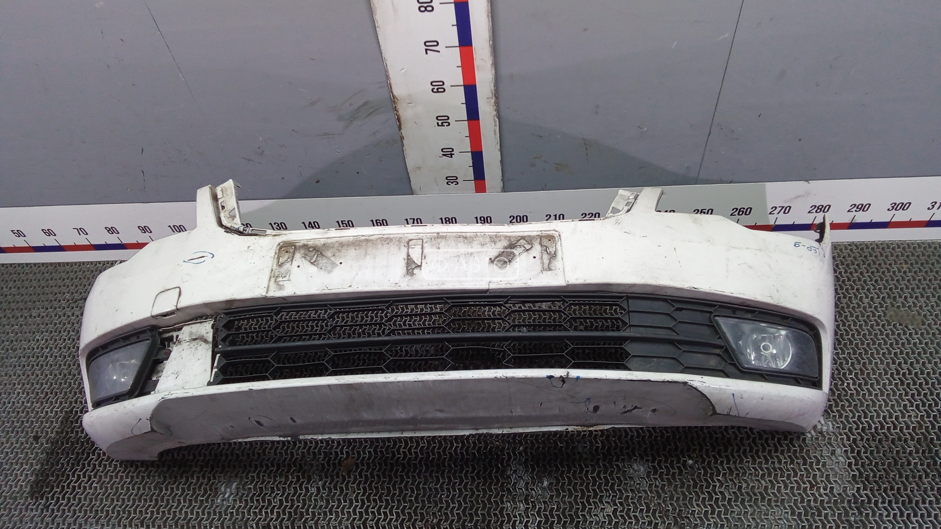 Бампер передний