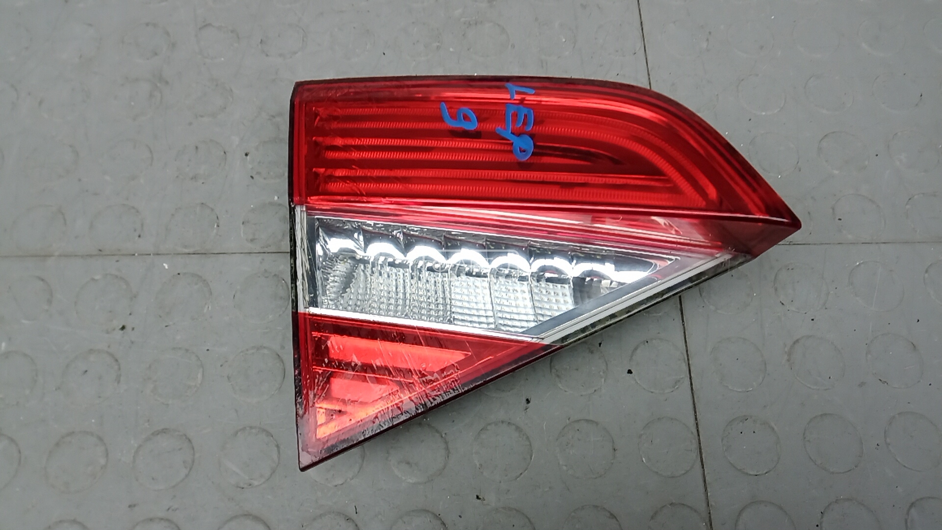 Фонарь левый 3-5 двери