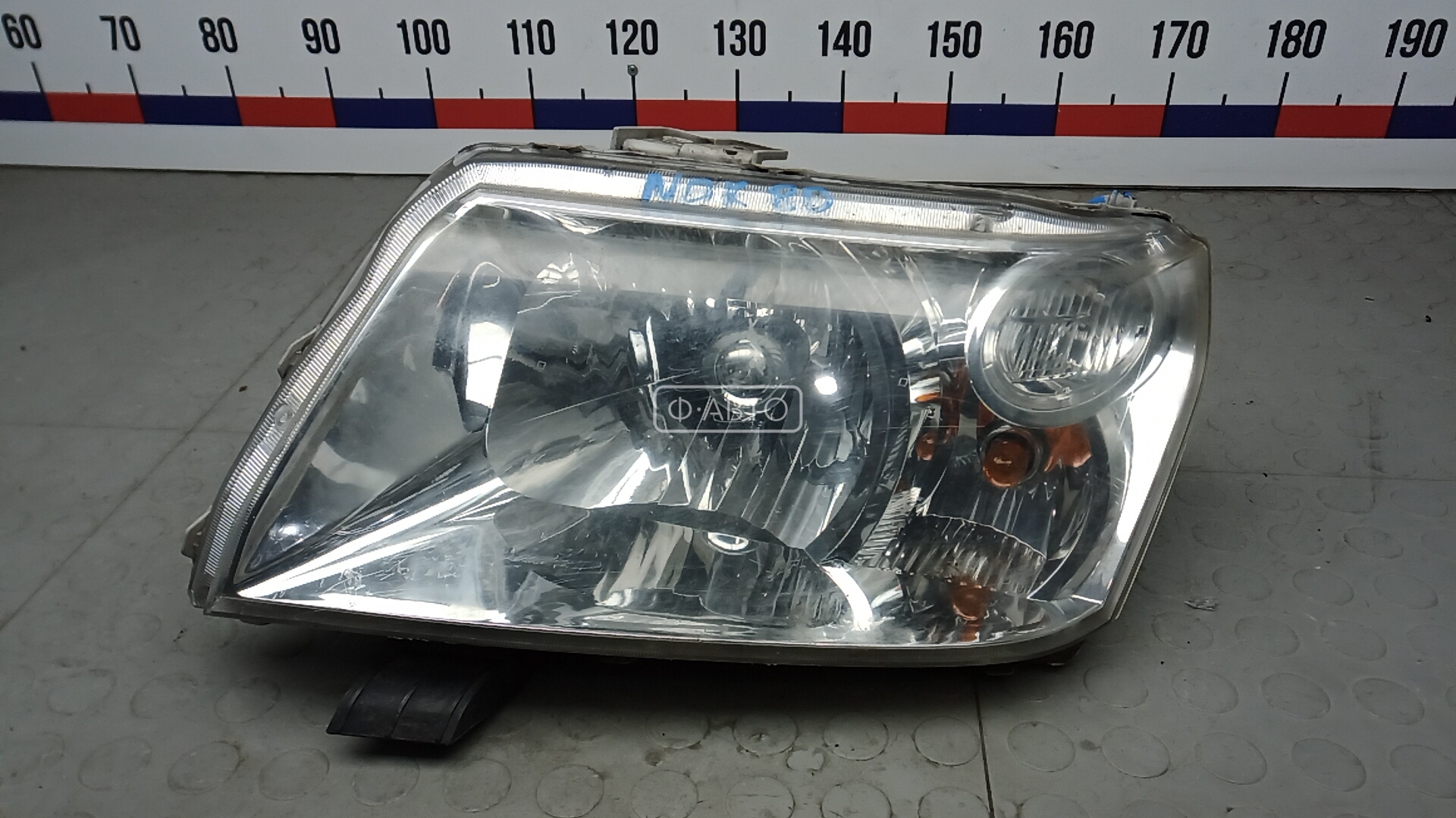 Фара левая