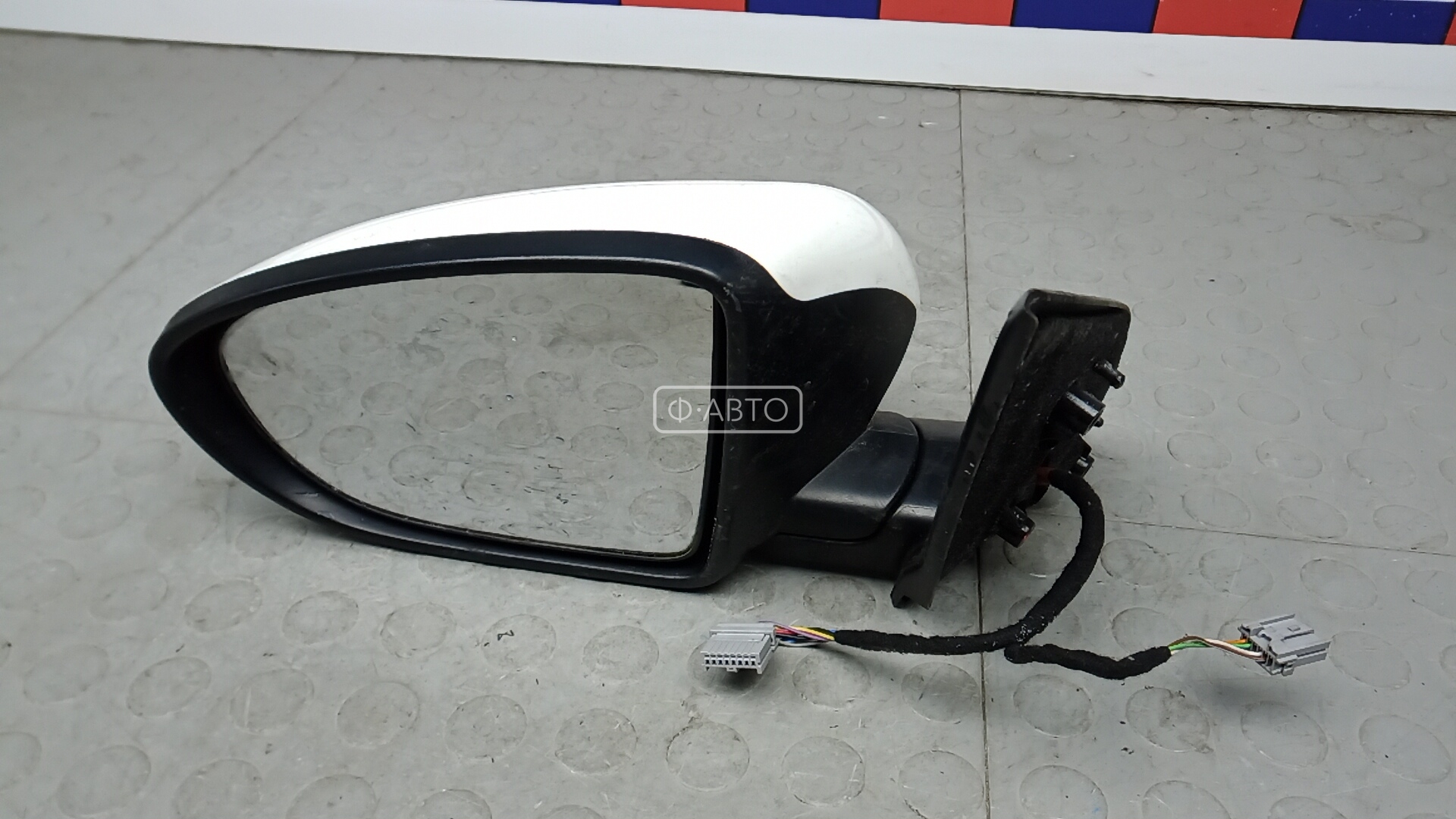 Зеркало наружное левое