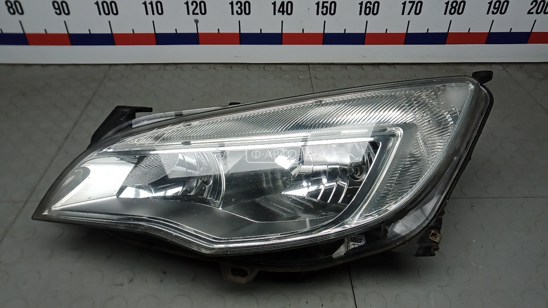 Фара левая