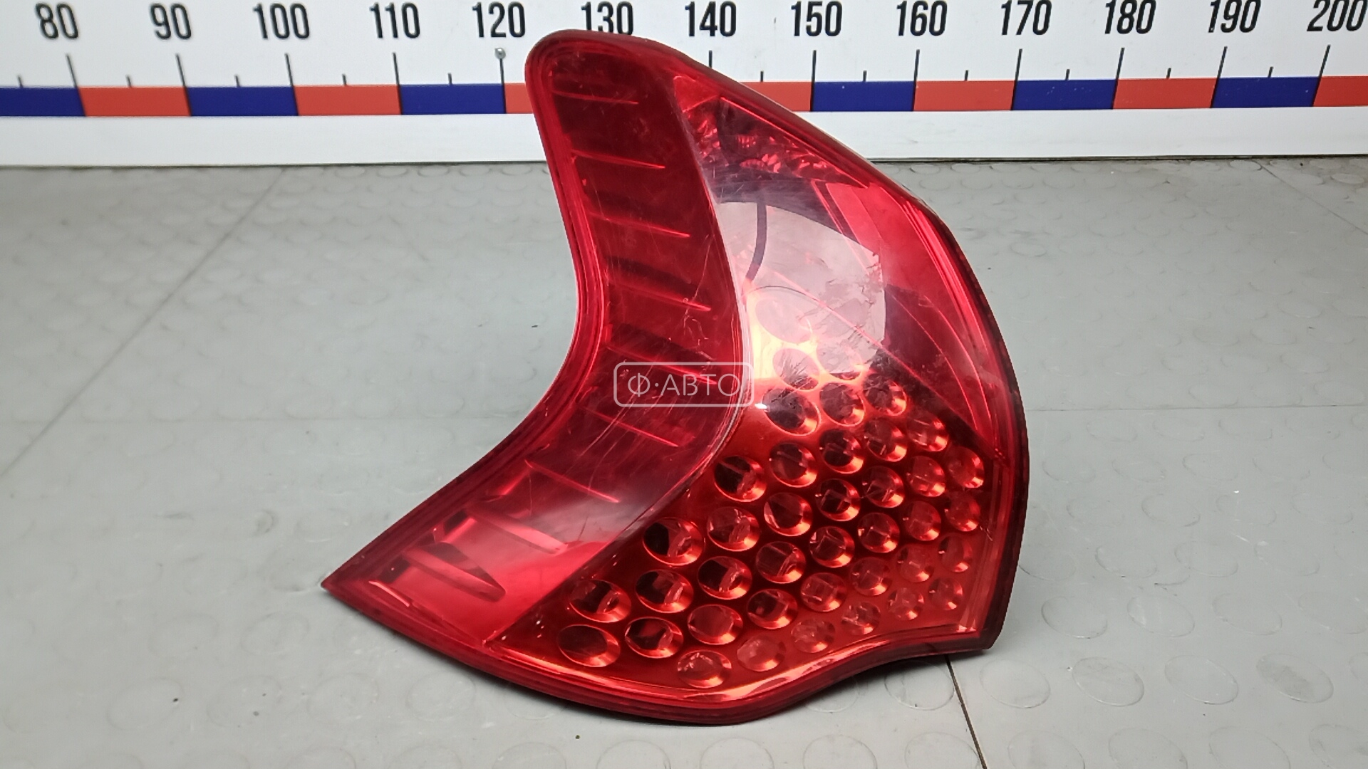 Фонарь задний левый