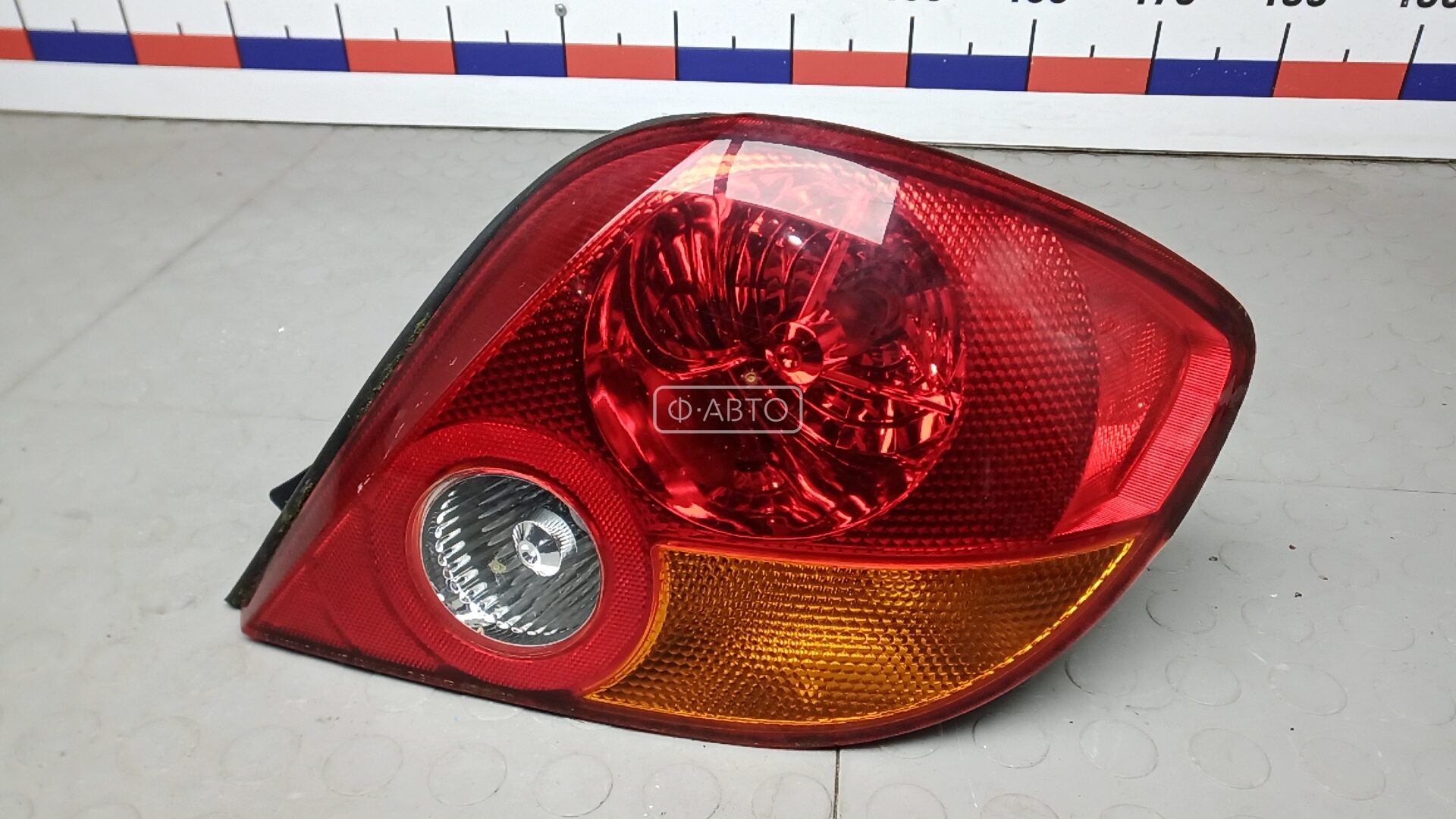Фонарь задний правый