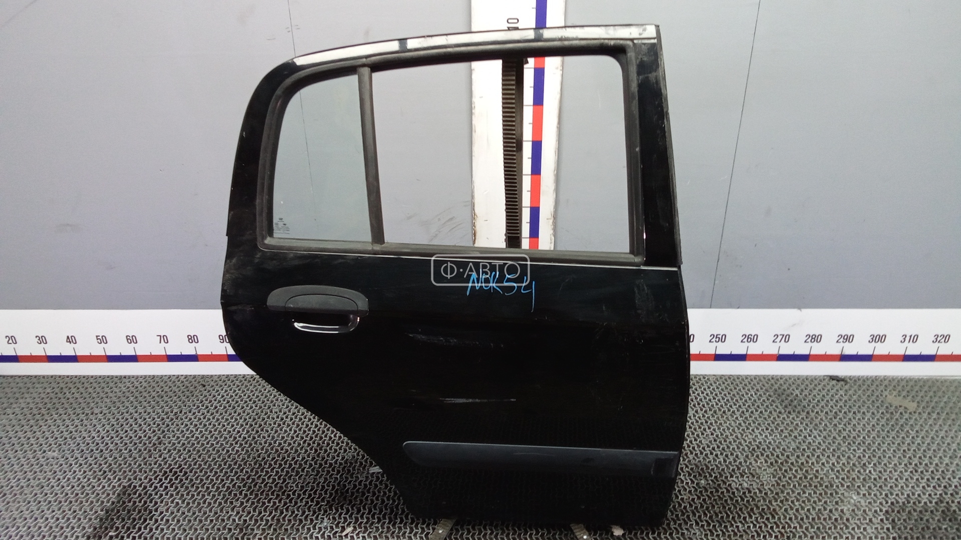Дверь задняя правая