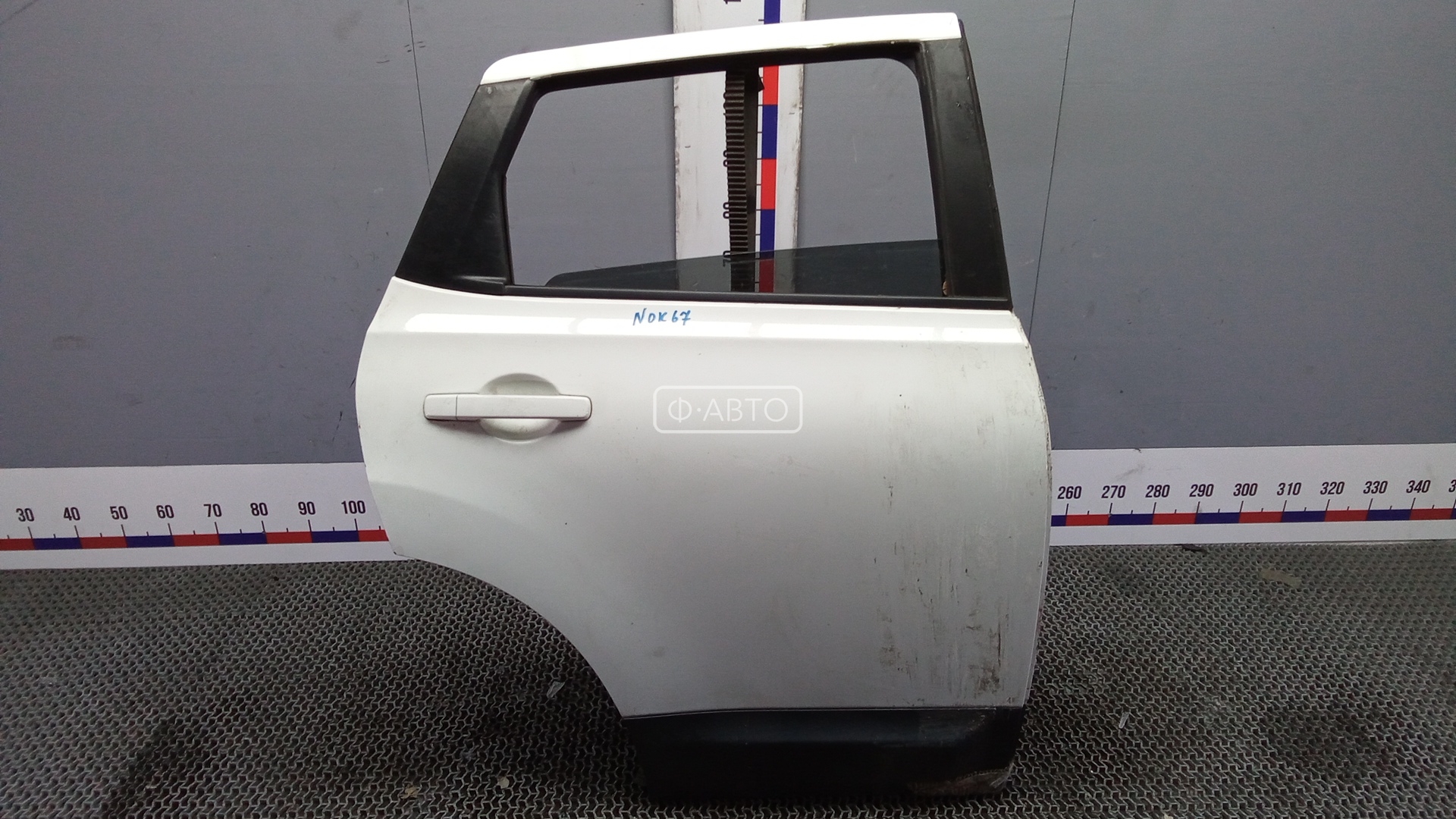 Дверь задняя правая