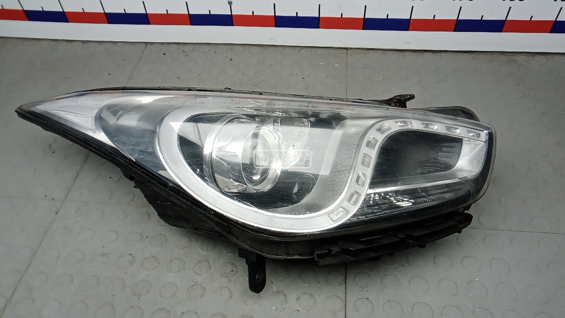 Фара правая