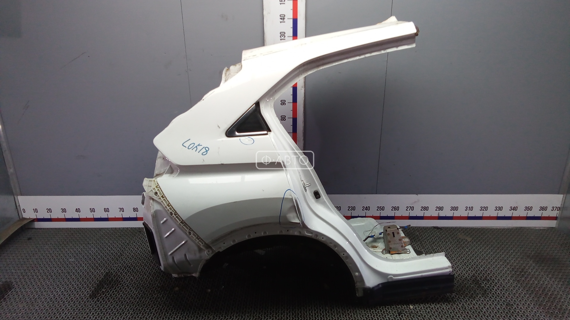 Крыло заднее правое