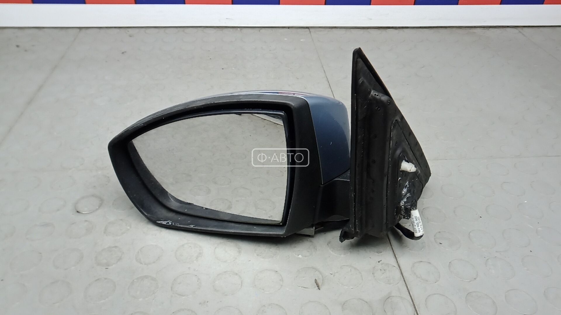 Зеркало наружное левое