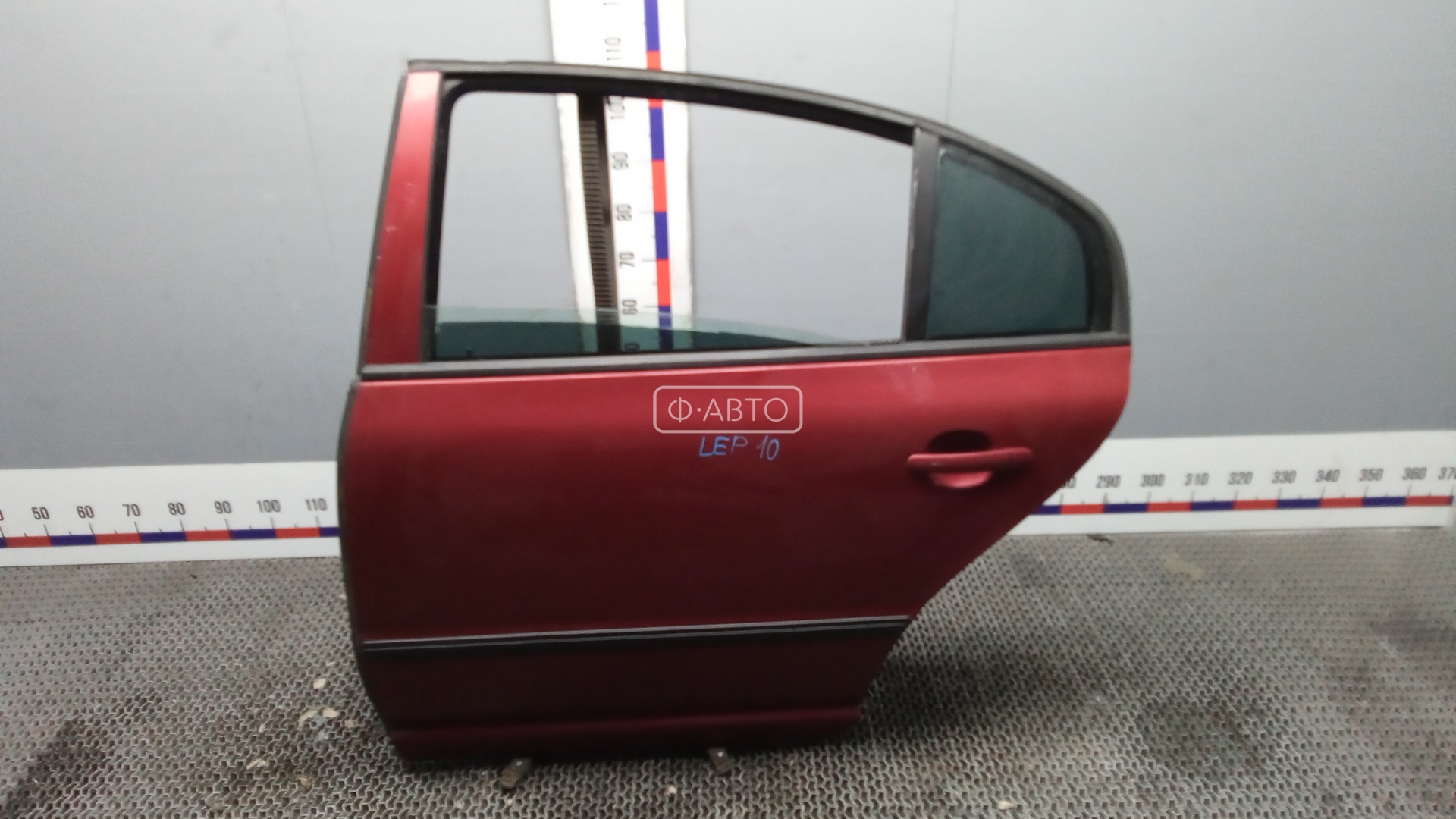 Дверь задняя левая