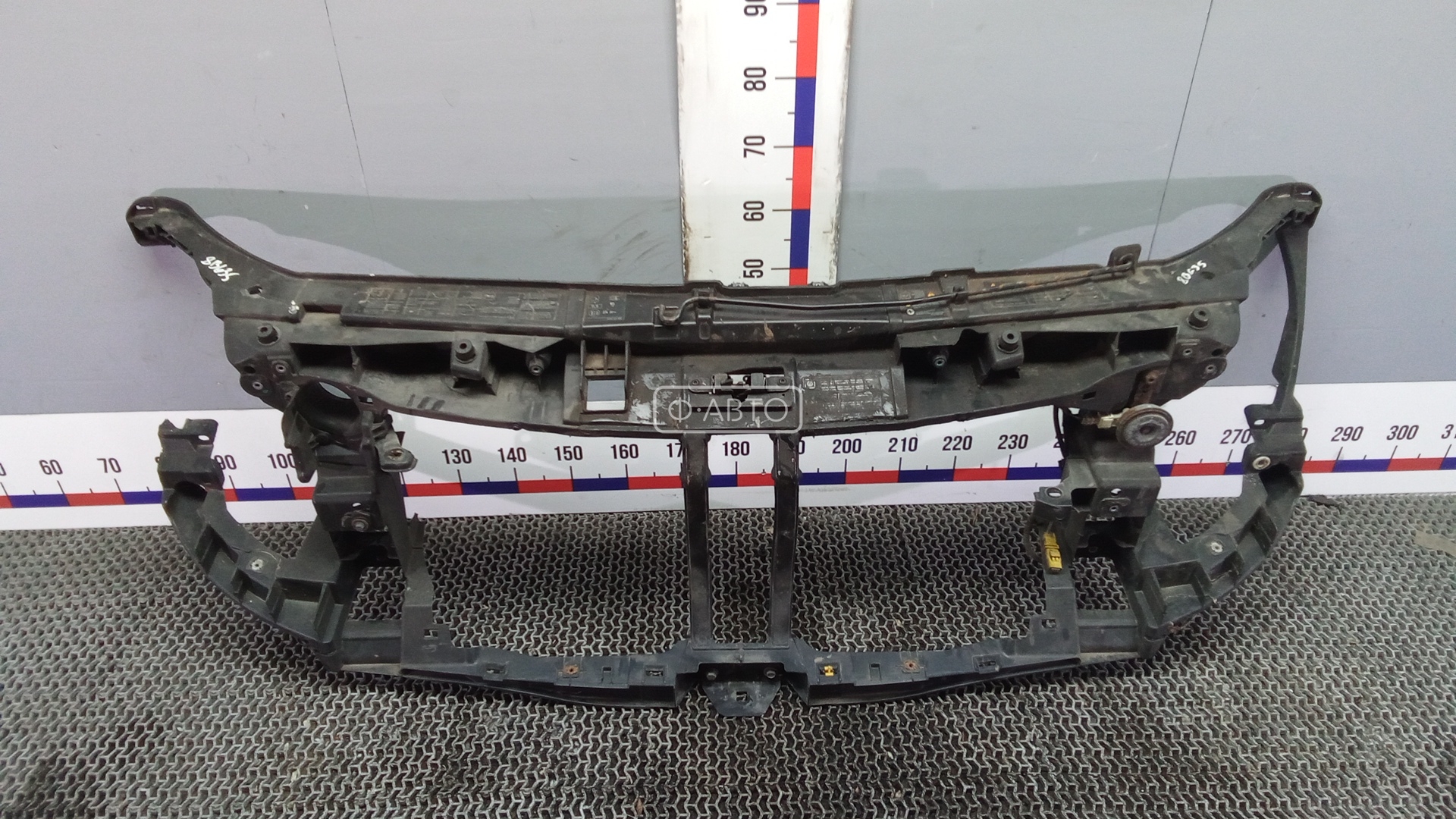 Передняя панель крепления облицовки (телевизор)