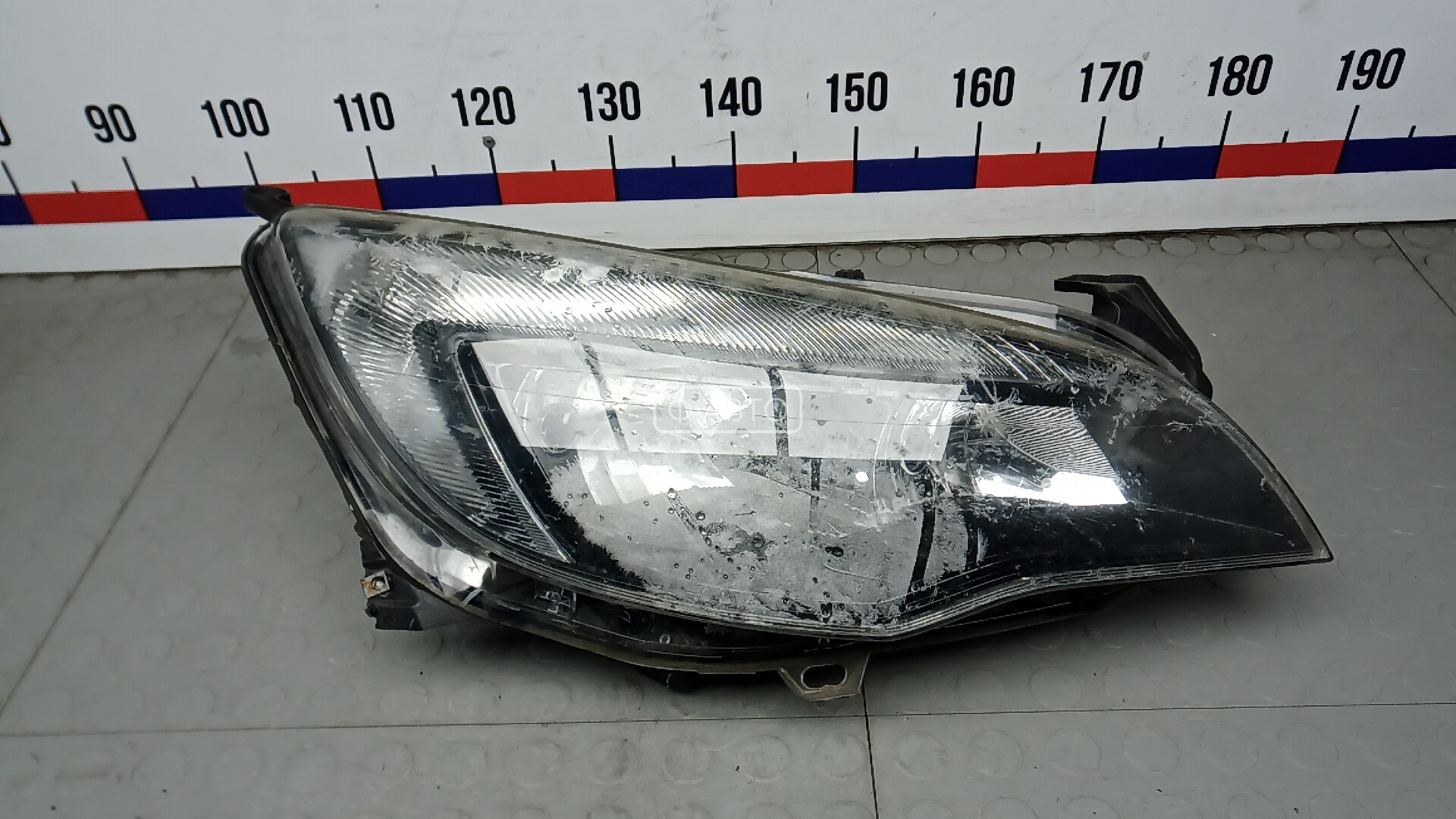 Фара правая