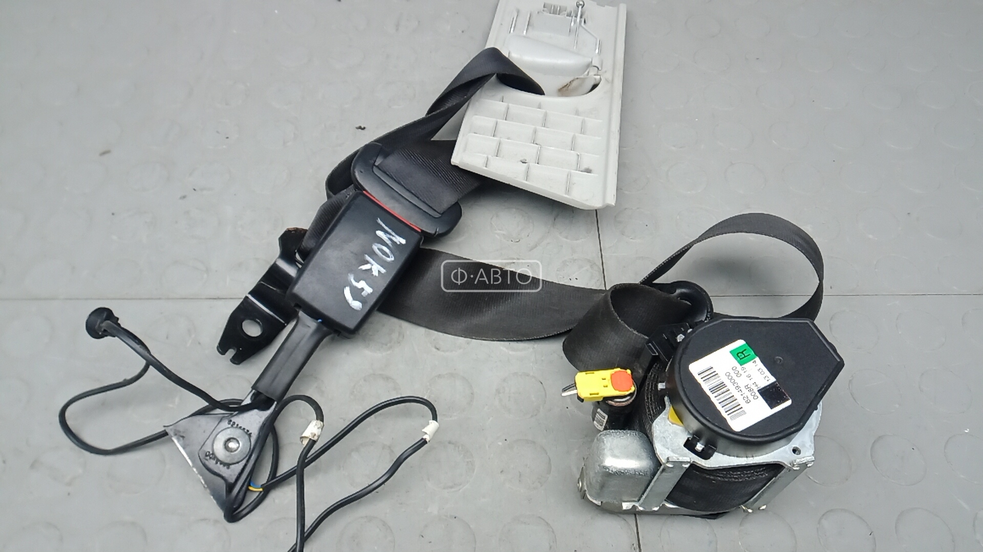 Ремень безопасности с пиропатроном сиденья переднего