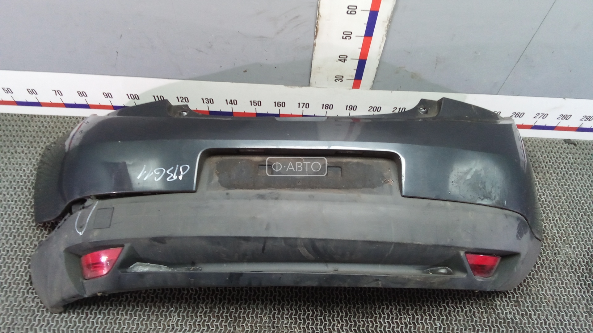 Бампер задний
