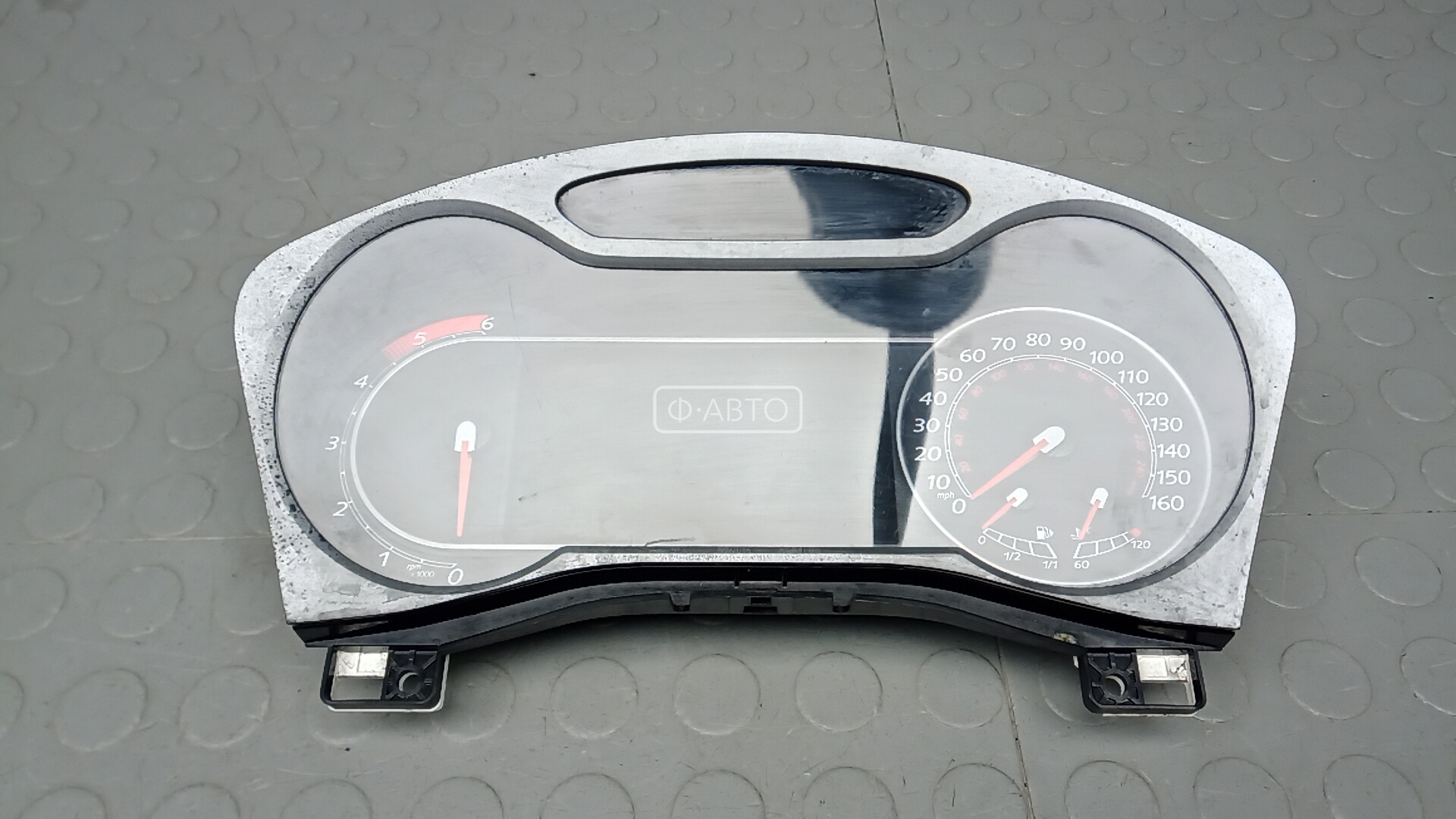 Щиток приборов