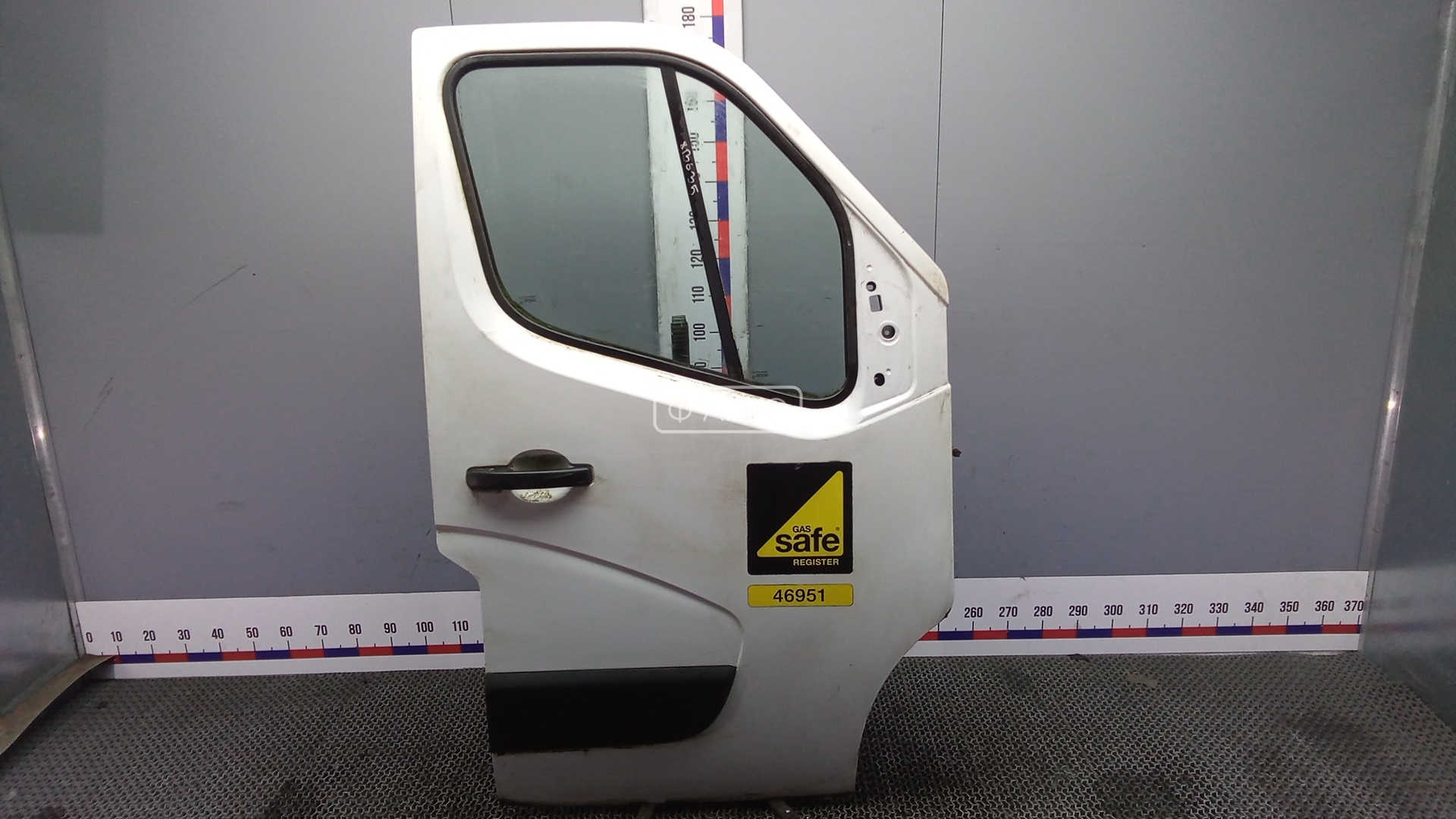 Дверь передняя правая