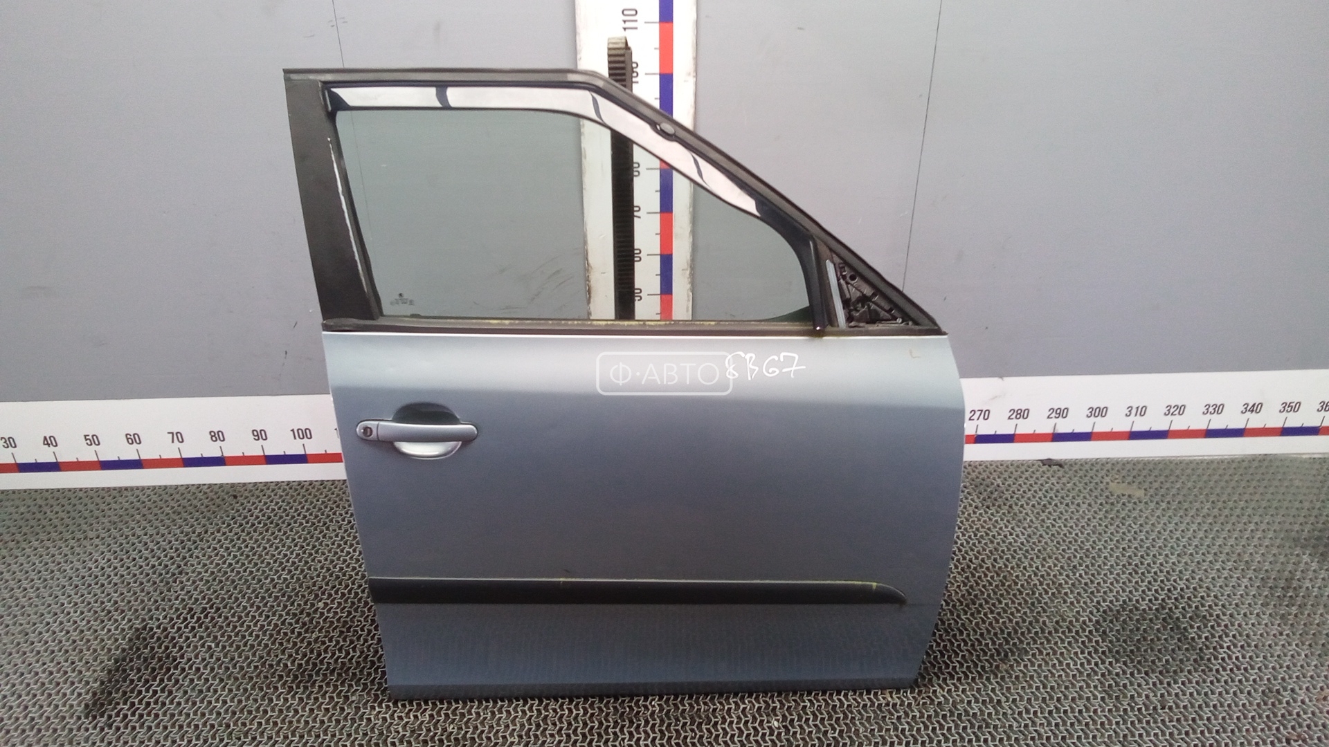 Дверь передняя правая