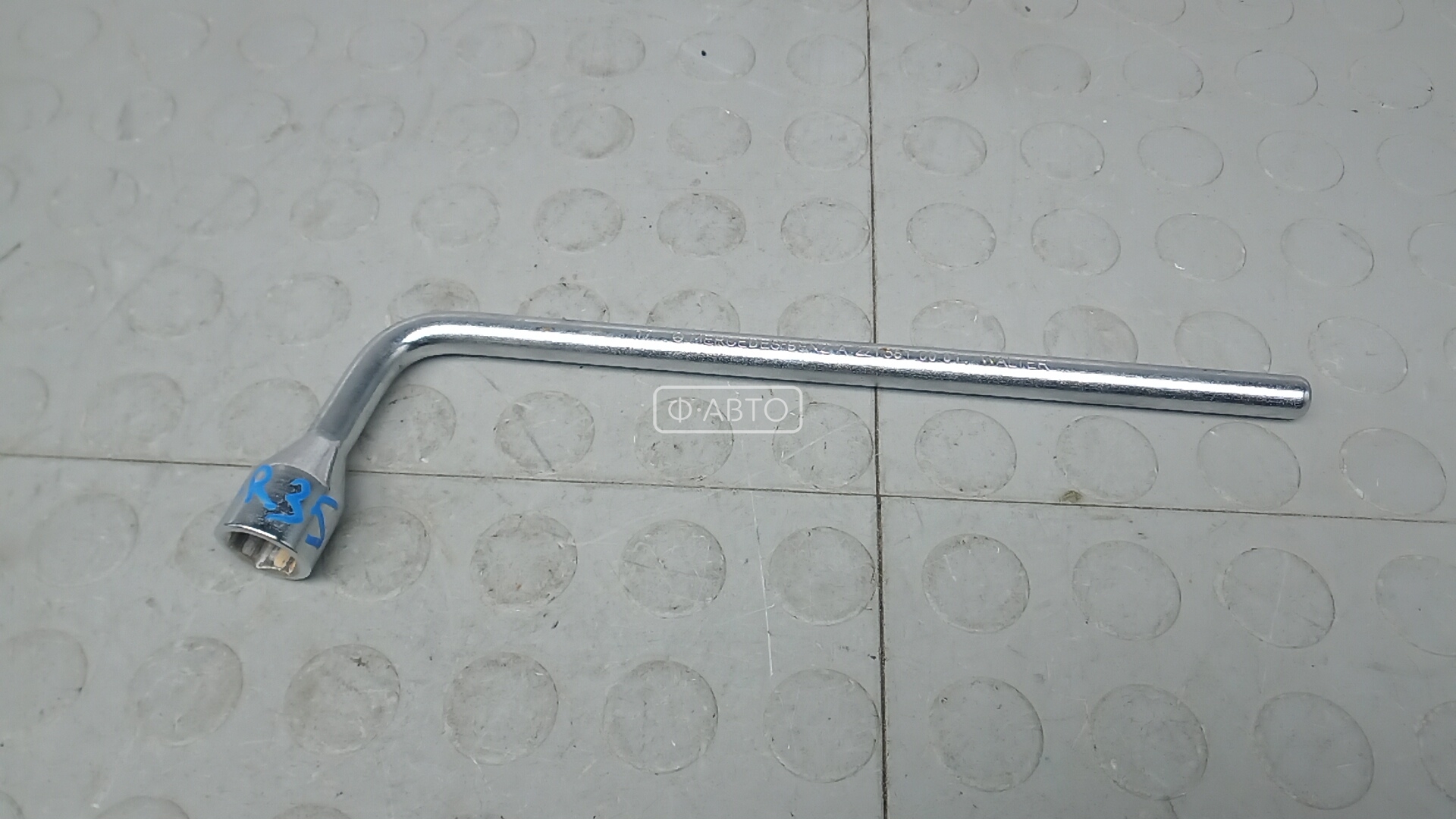 Ключ колесный