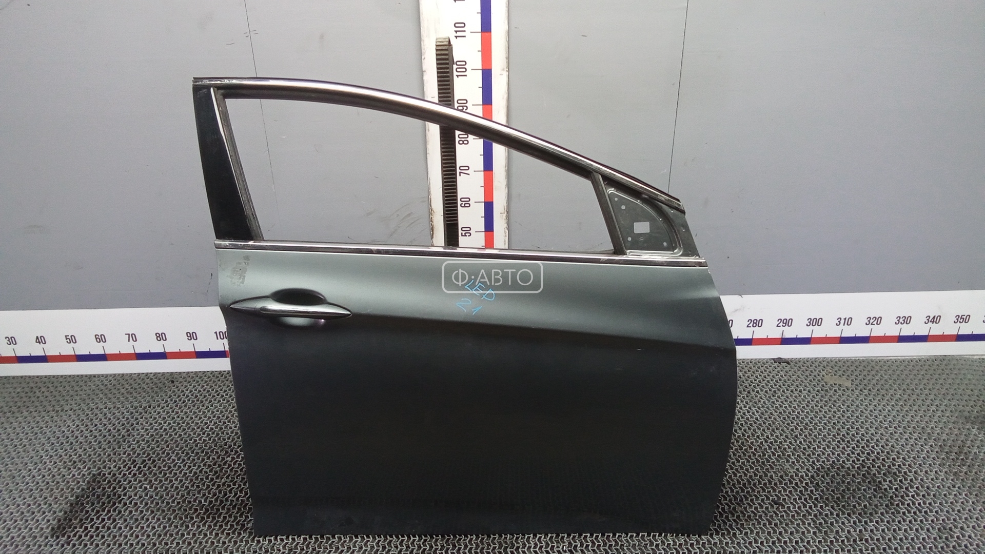 Дверь передняя правая