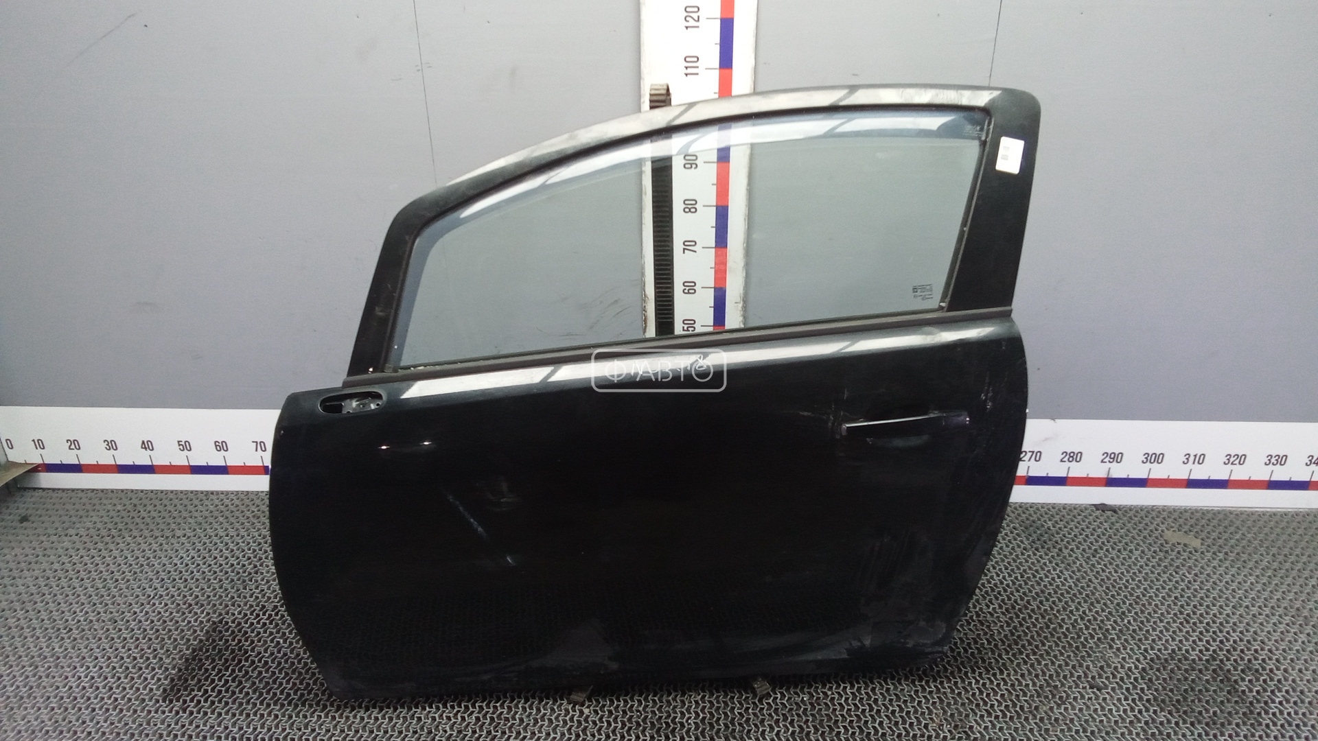 Дверь передняя левая