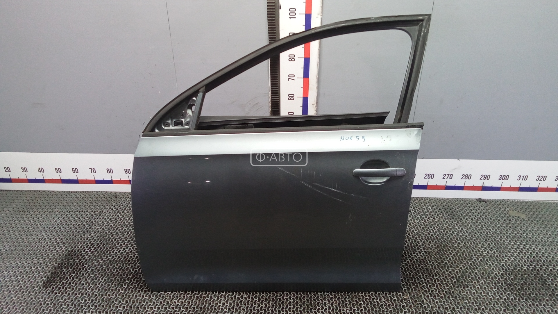 Дверь передняя левая