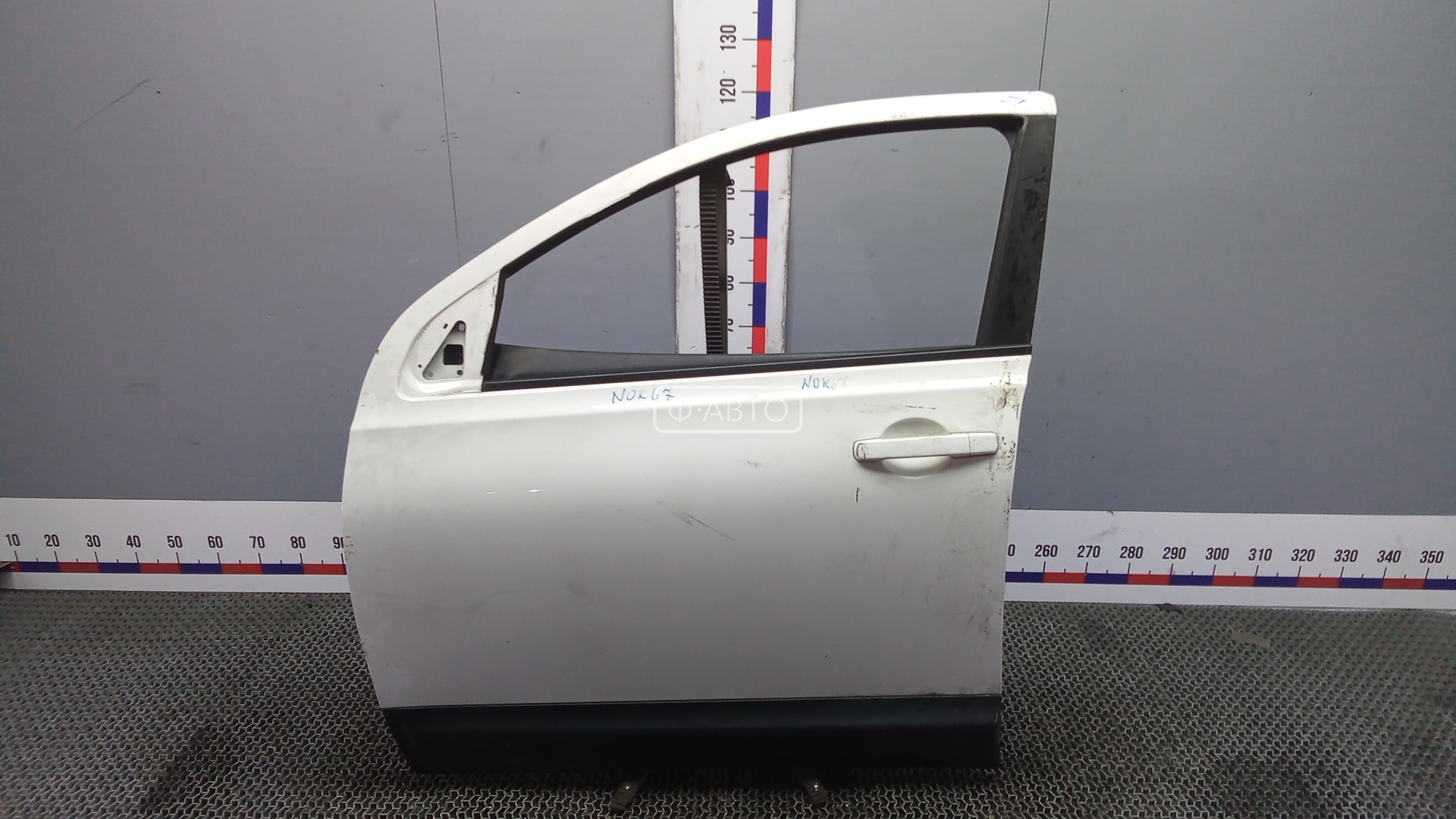 Дверь передняя левая