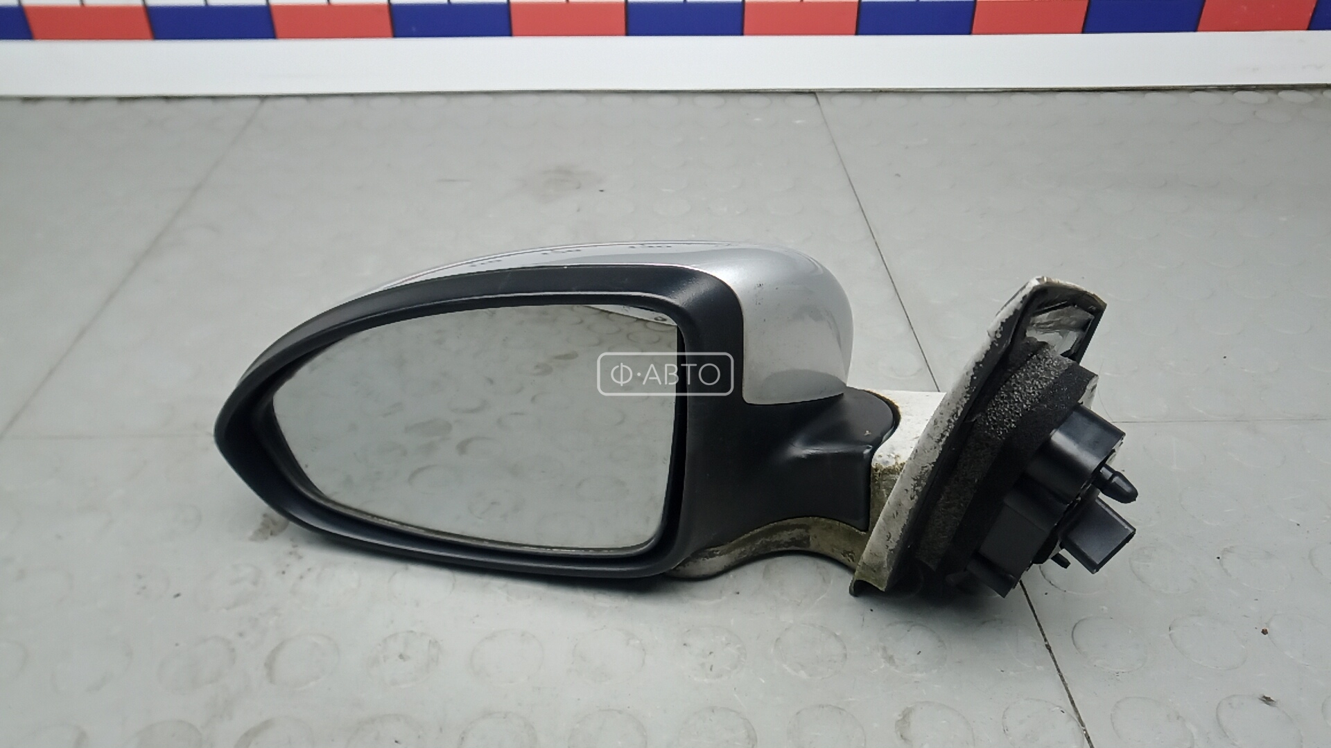 Зеркало наружное левое