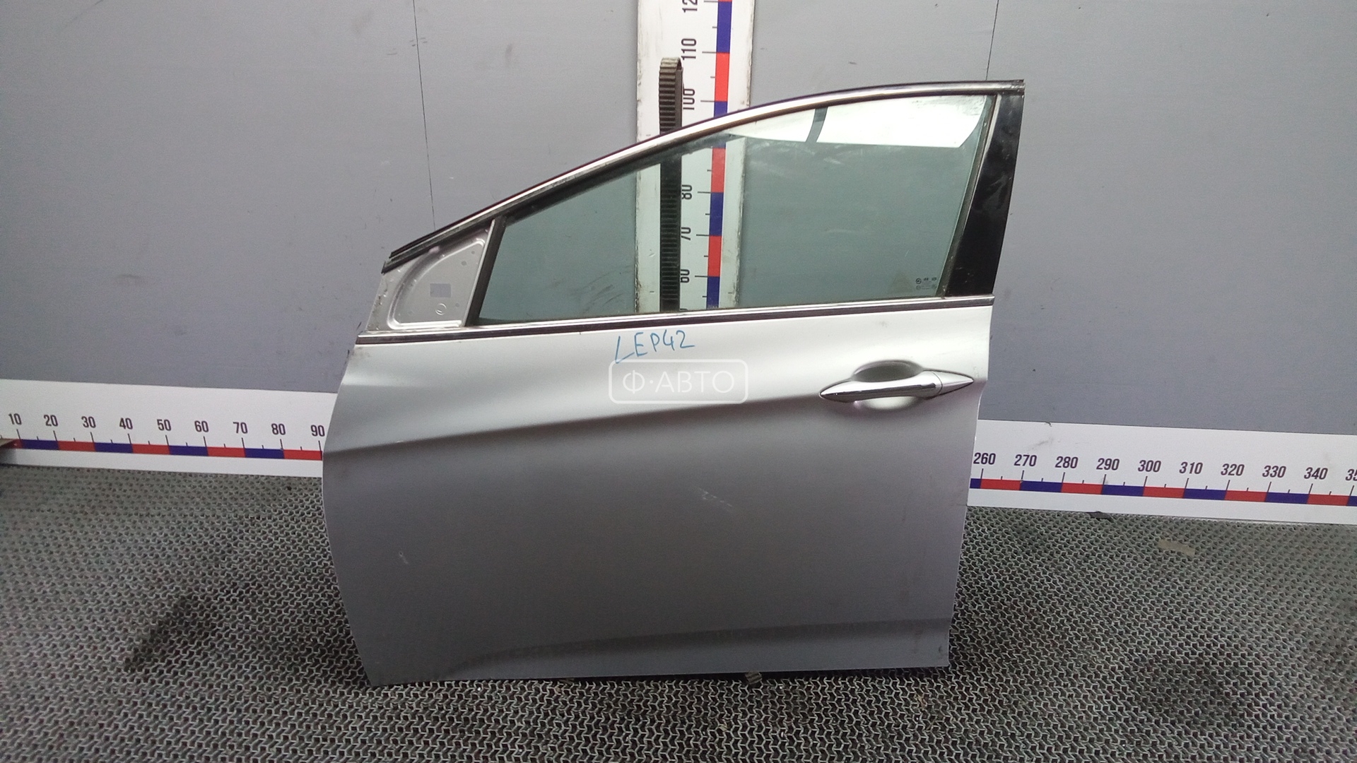 Дверь передняя левая