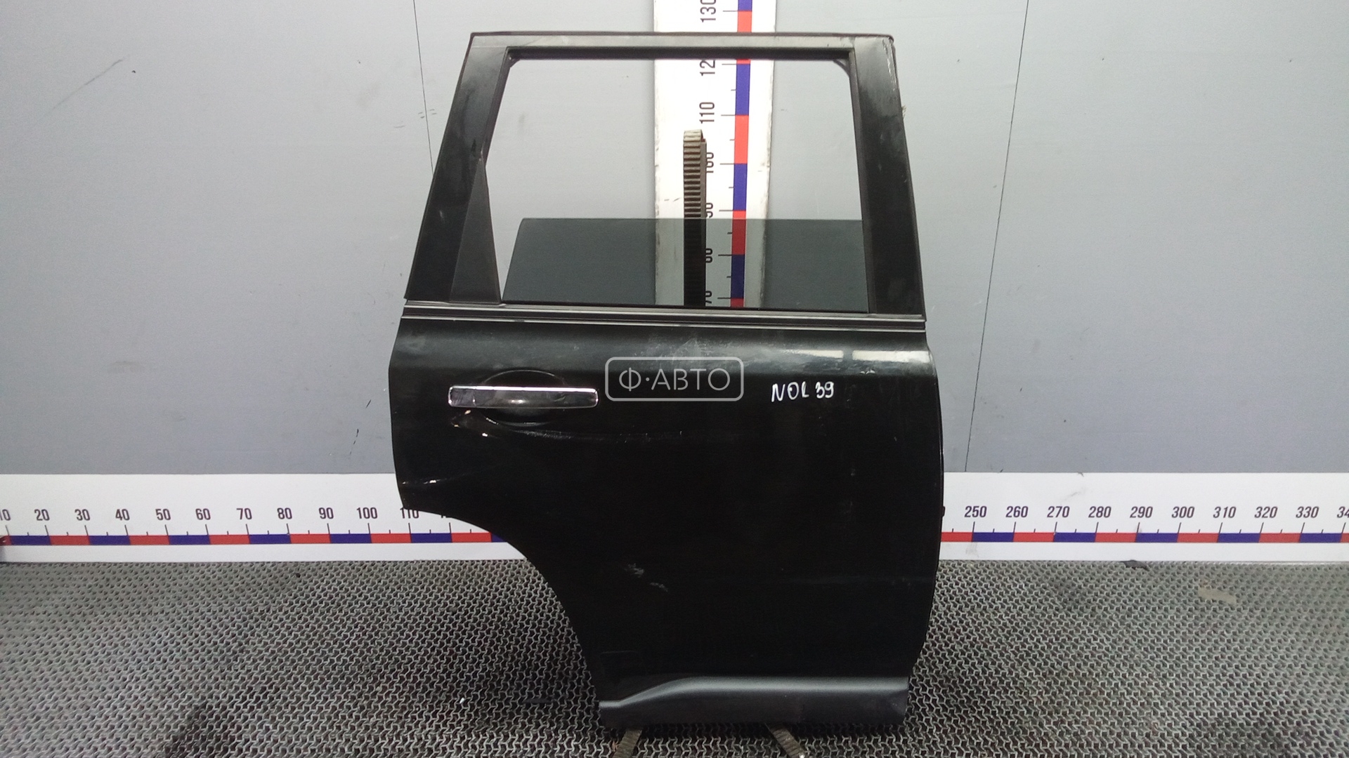 Дверь задняя правая