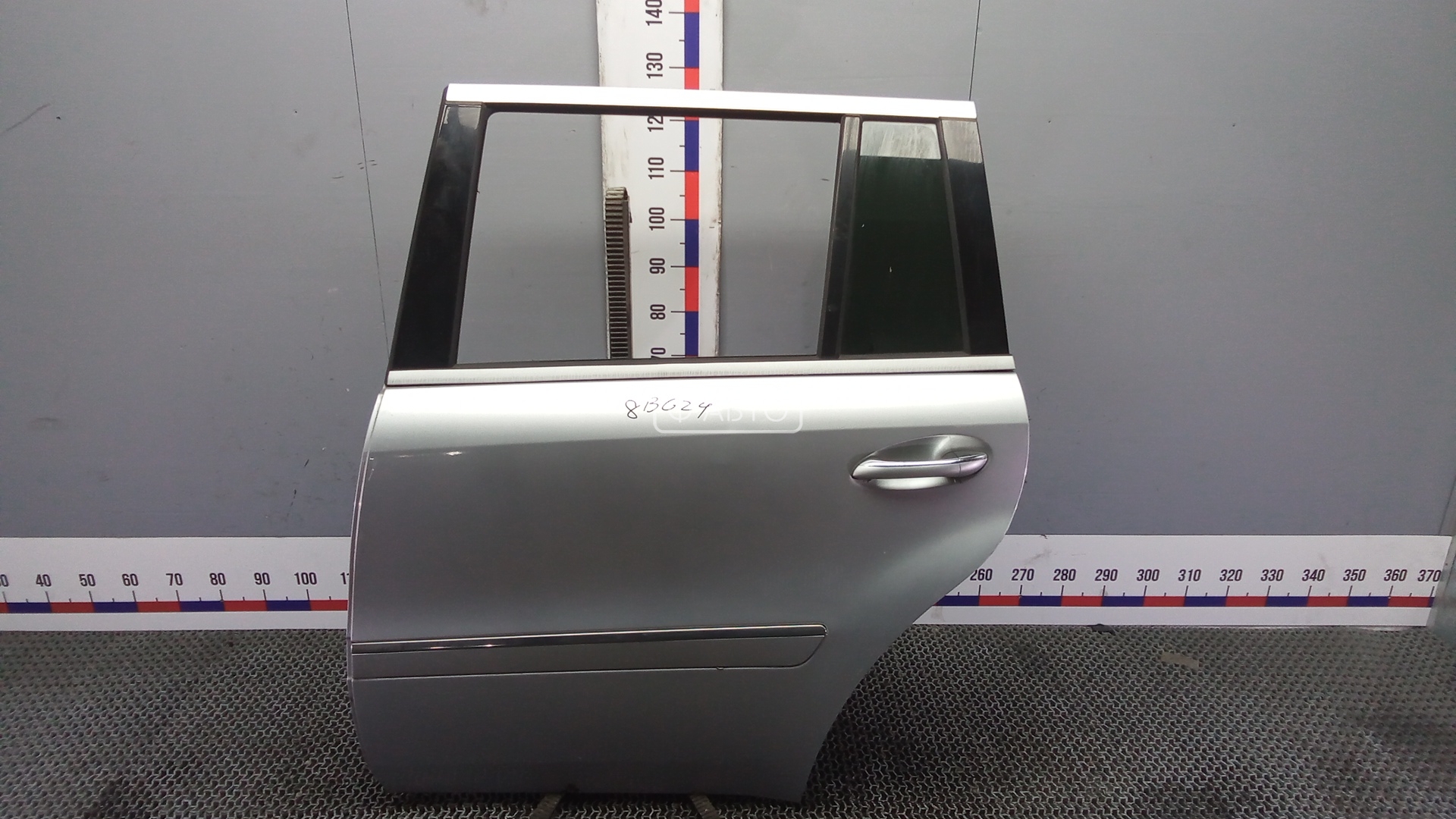 Дверь задняя левая