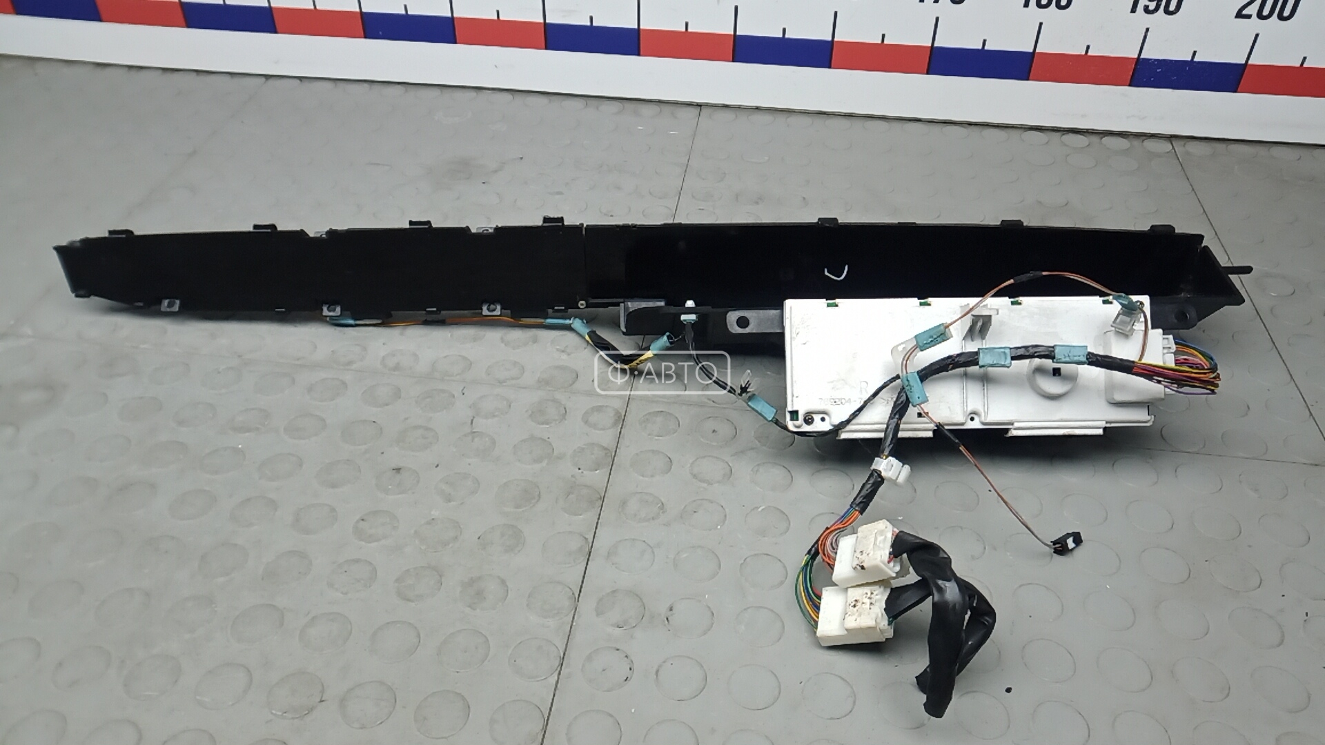 Щиток приборов