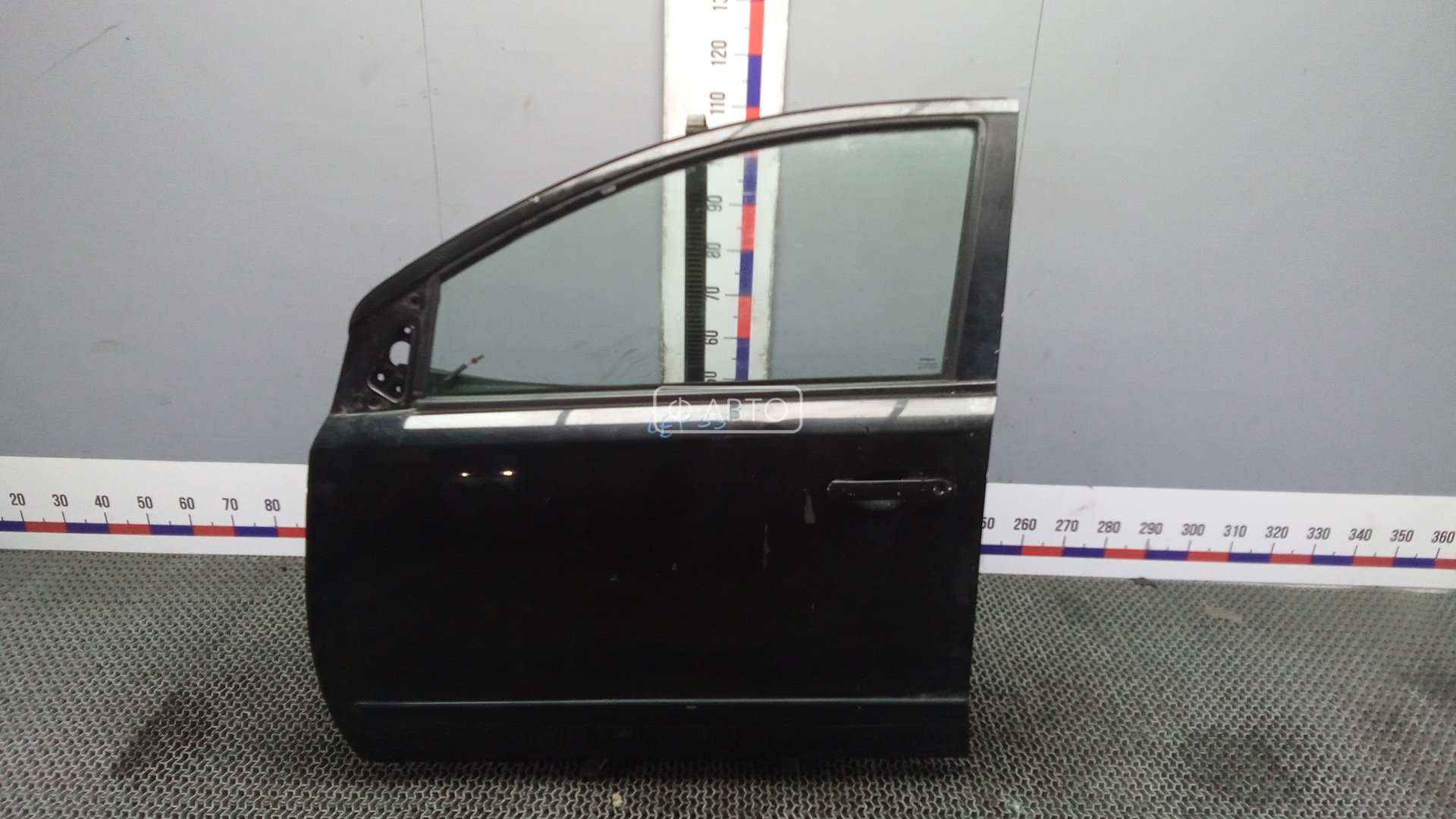 Дверь передняя левая