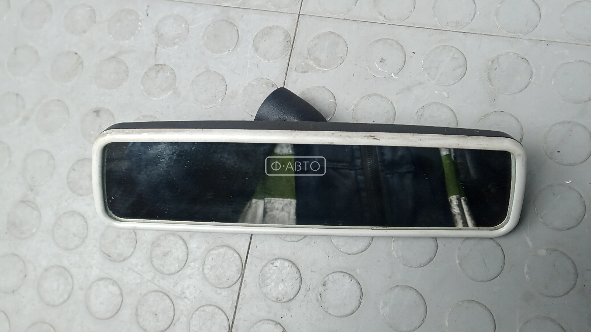 Зеркало салона