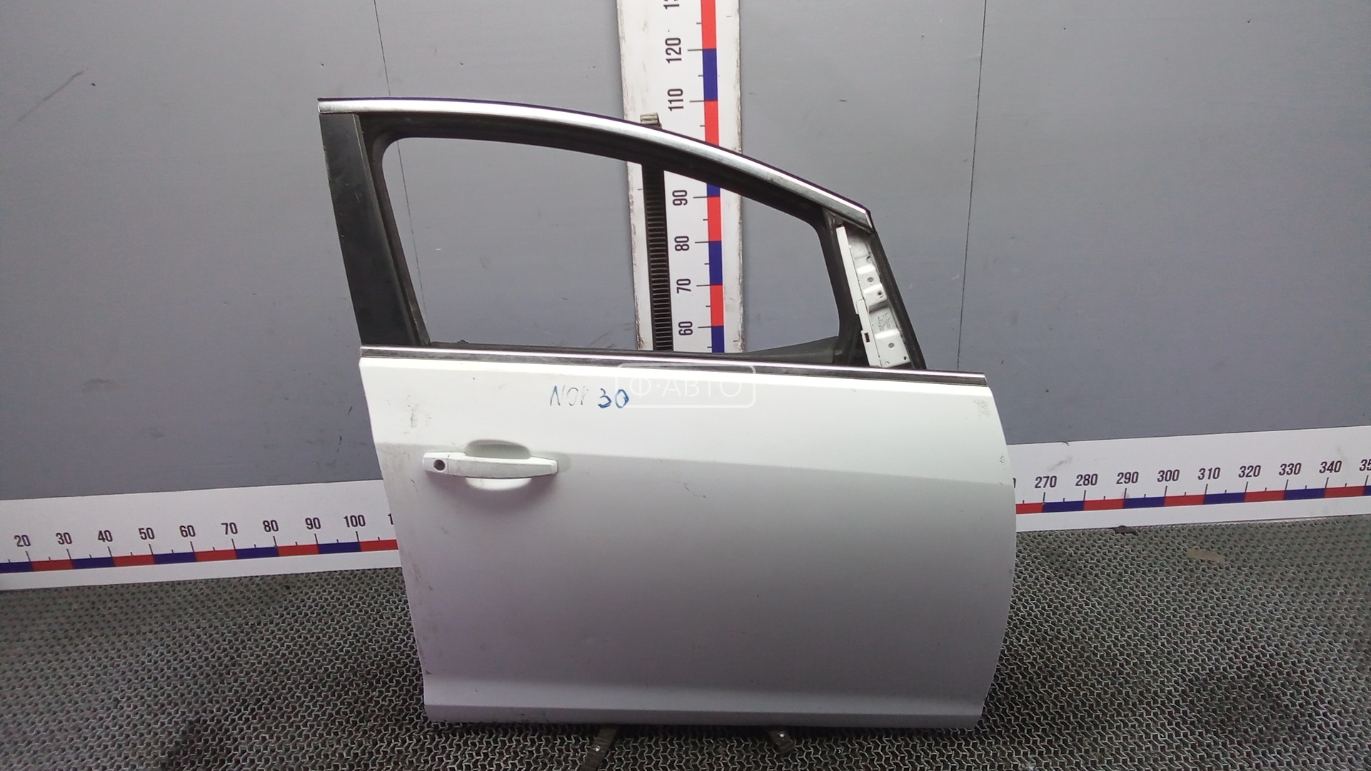 Дверь передняя правая