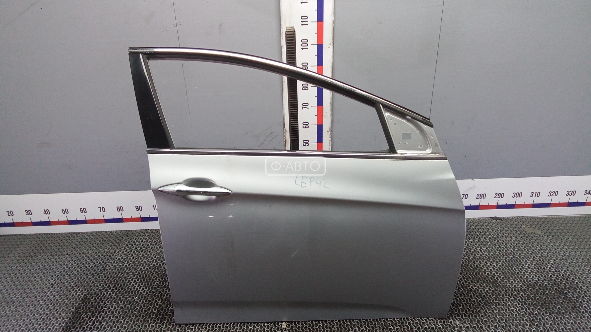 Дверь передняя правая