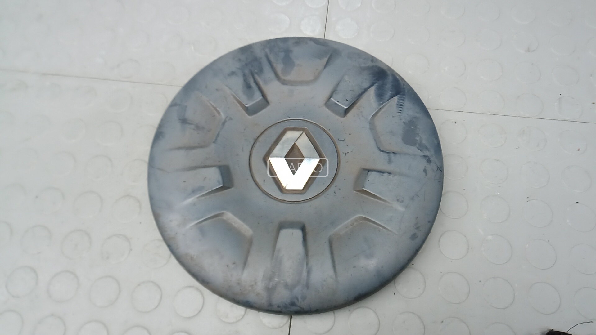 Колпак колесный