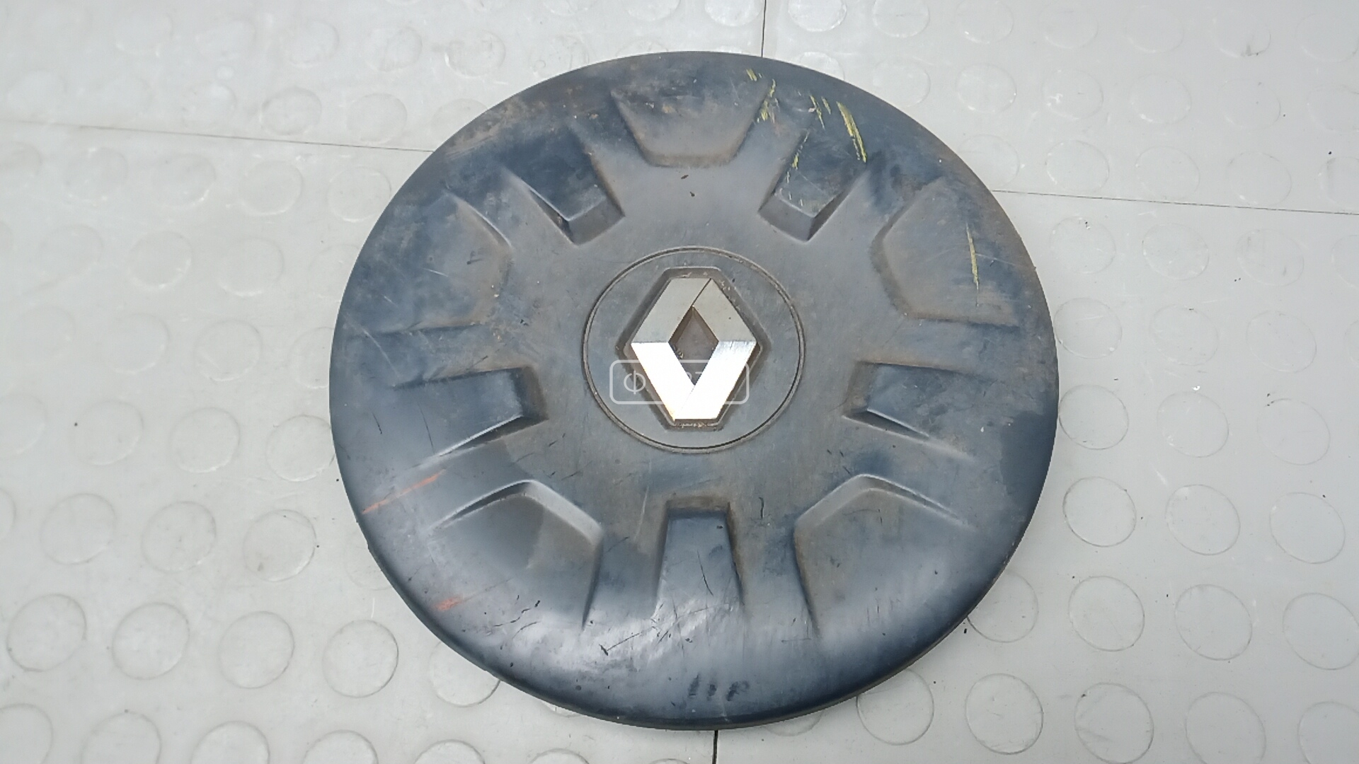 Колпак колесный