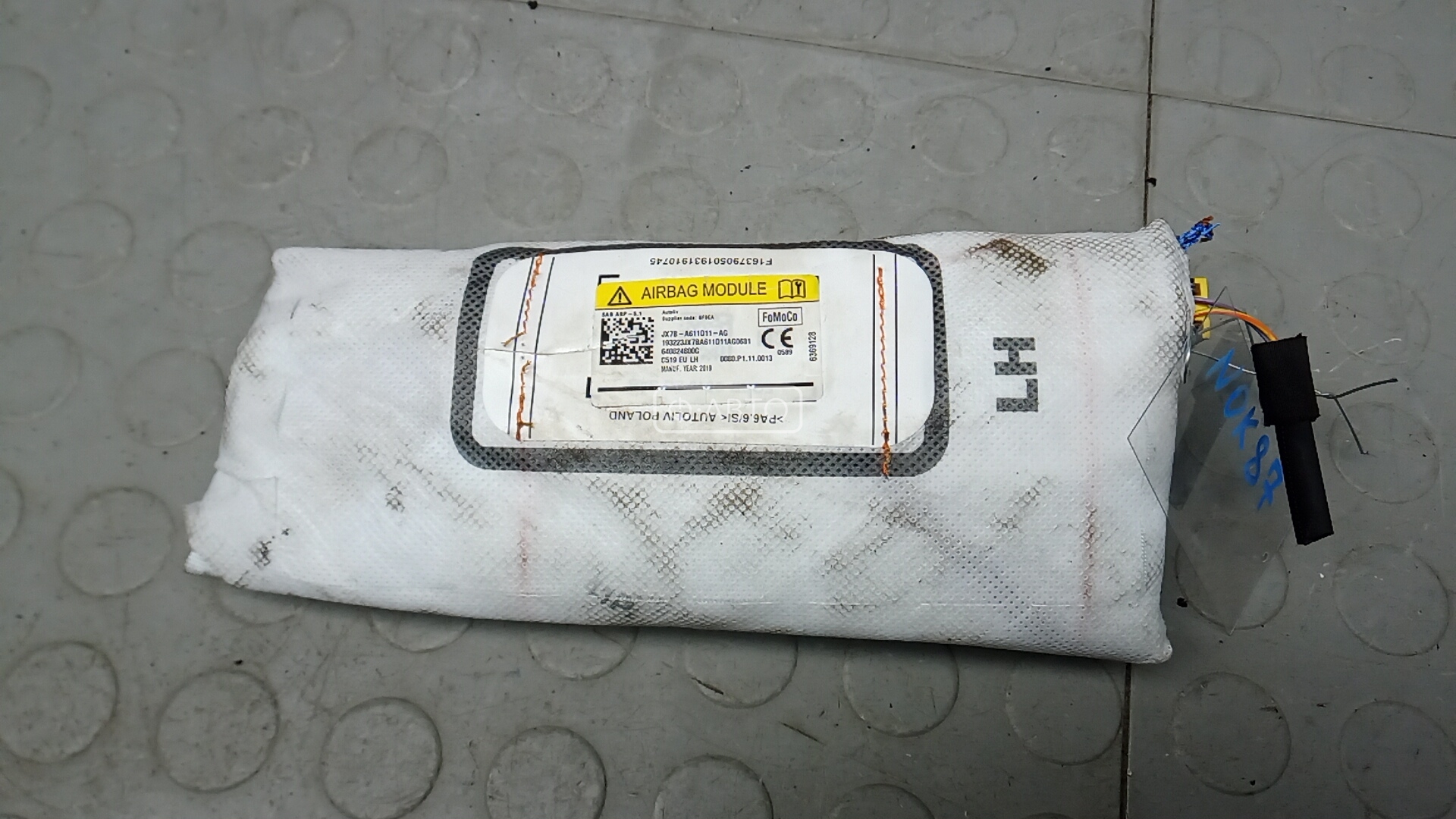 Подушка сидения водителя