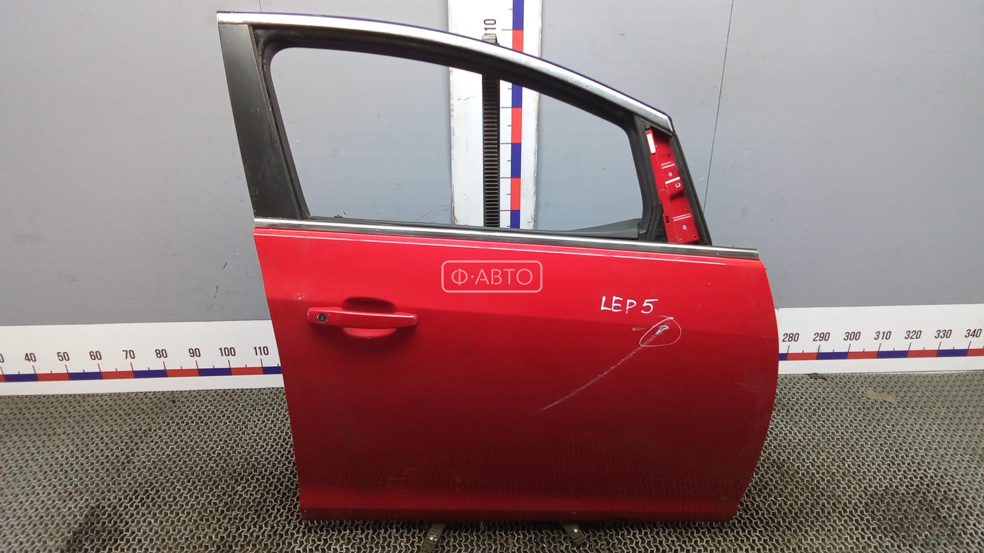 Дверь передняя правая