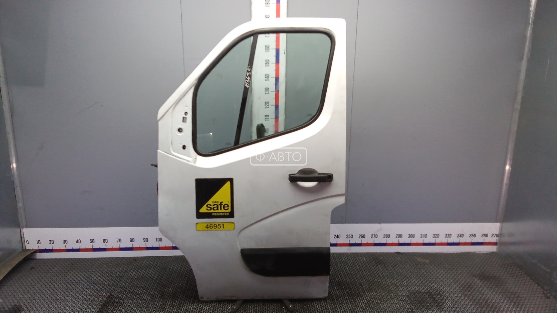 Дверь передняя левая